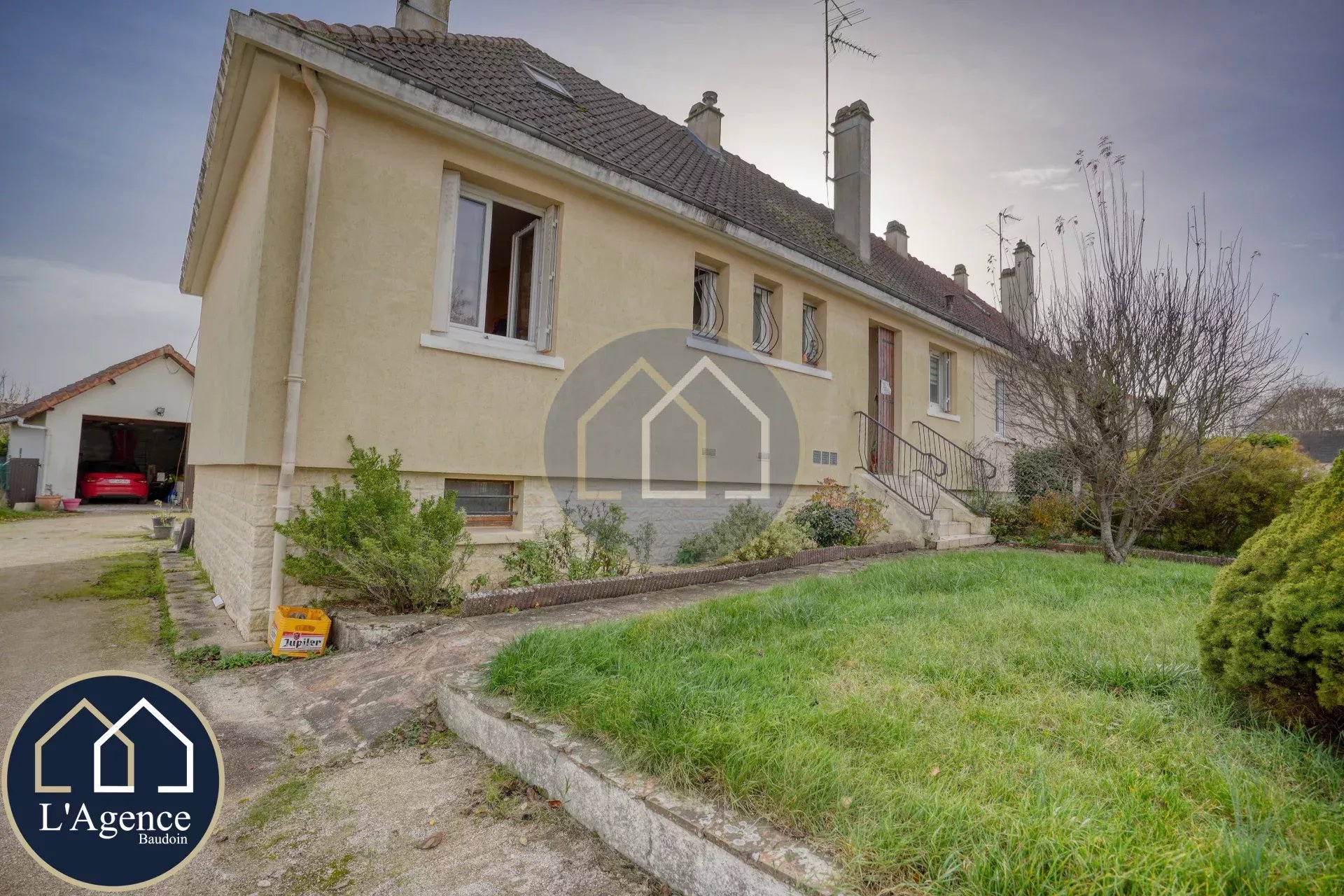 Jolie maison familiale au cœur de Maintenon – 5 min à pied de la gare