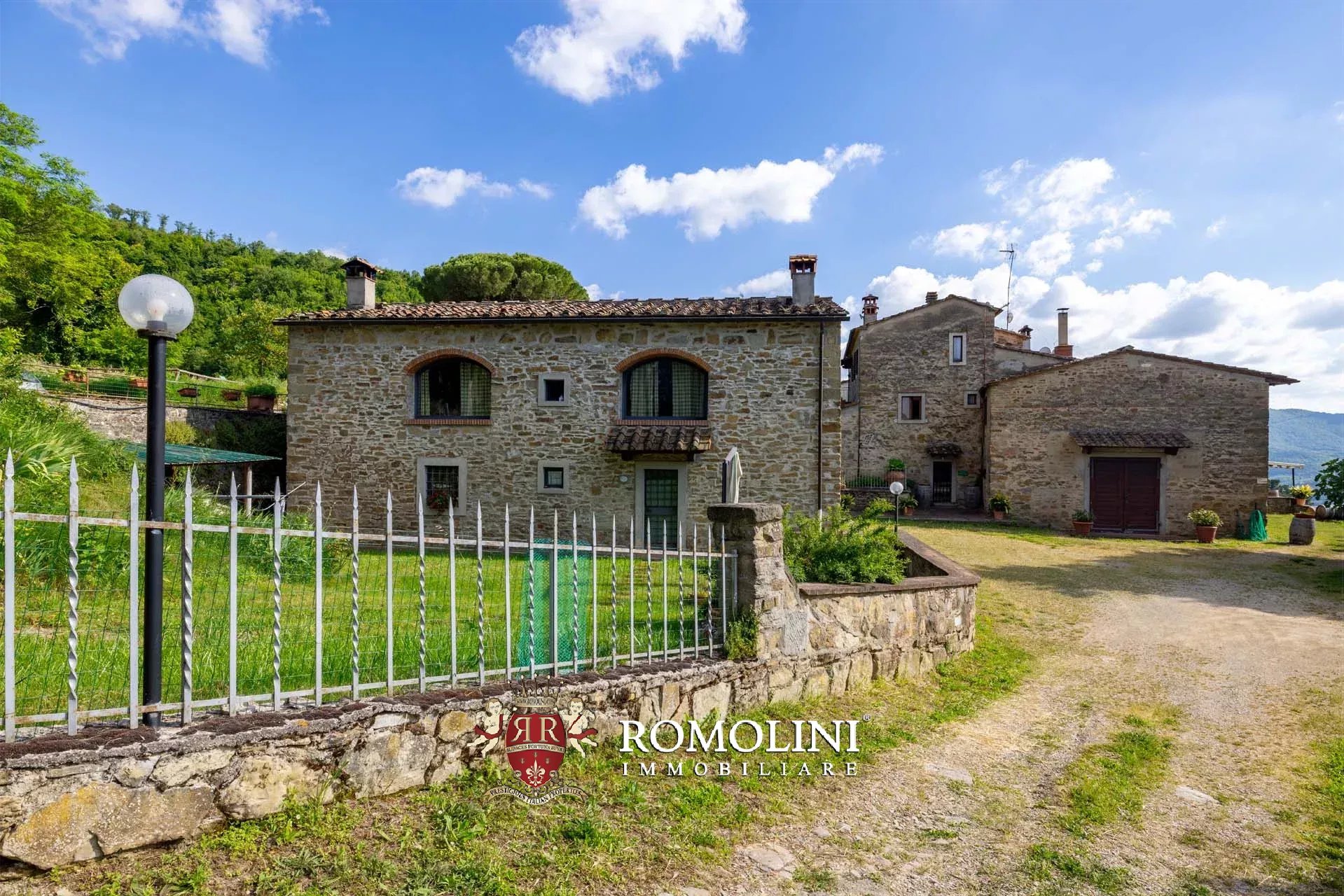 14 Bedroom Vineyard's Image 15