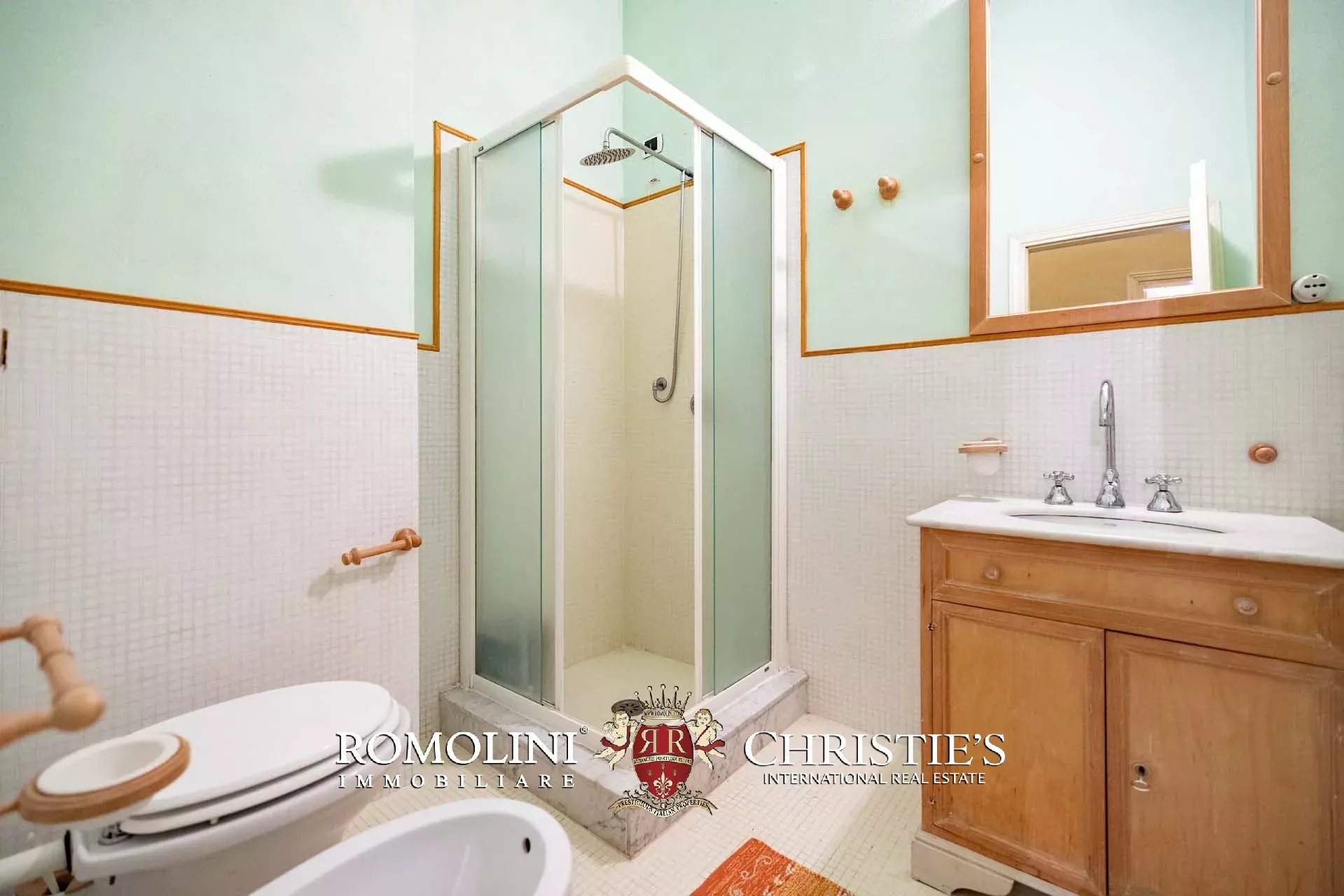 15 Bedroom Villa/Townhouse's Image 23
