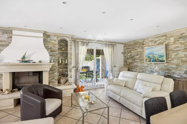 Cagnes-sur-Mer – Family villa with swimming pool and sea glimpse — photo 4