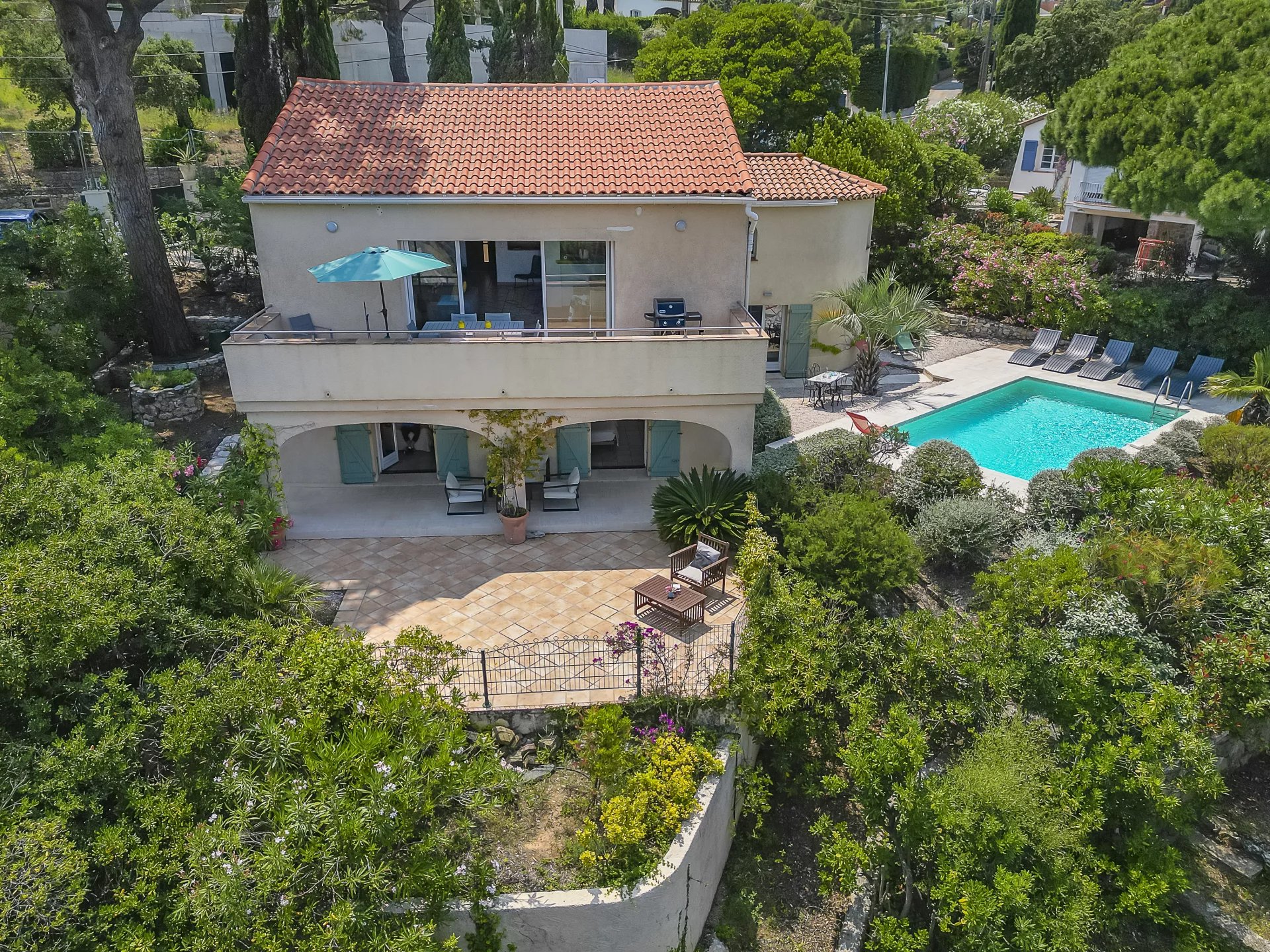 Beautiful renovated villa with swimming pool and stunning views of the sea and hills - Sainte Maxime