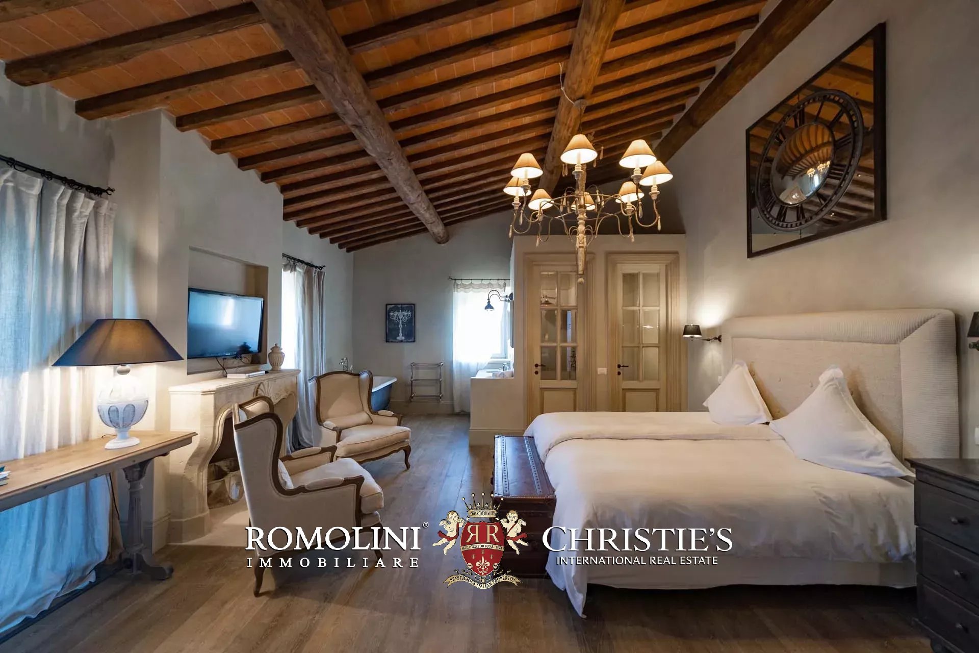 17 Bedroom Villa/Townhouse's Image 146