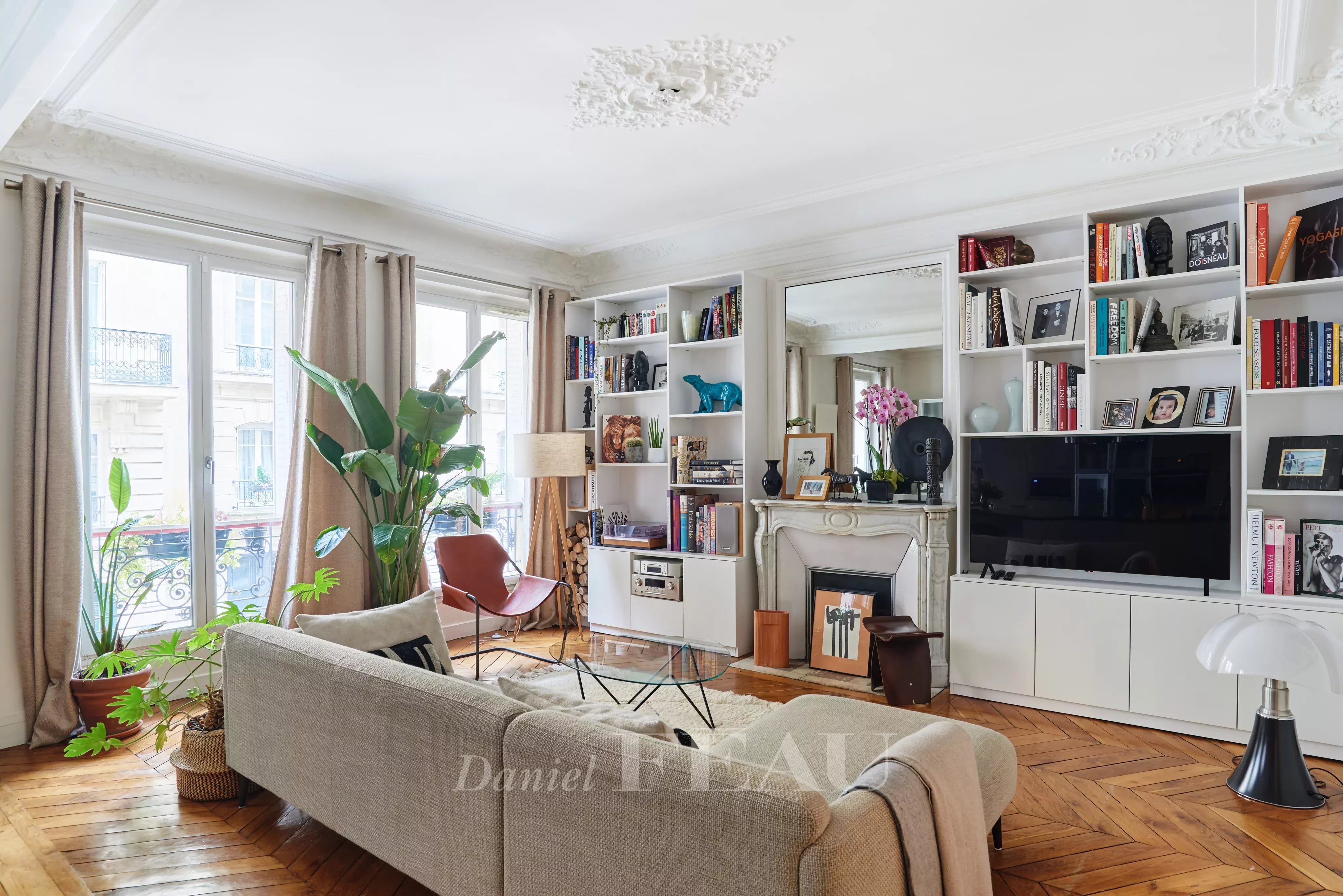 Sale Apartment Paris 16th