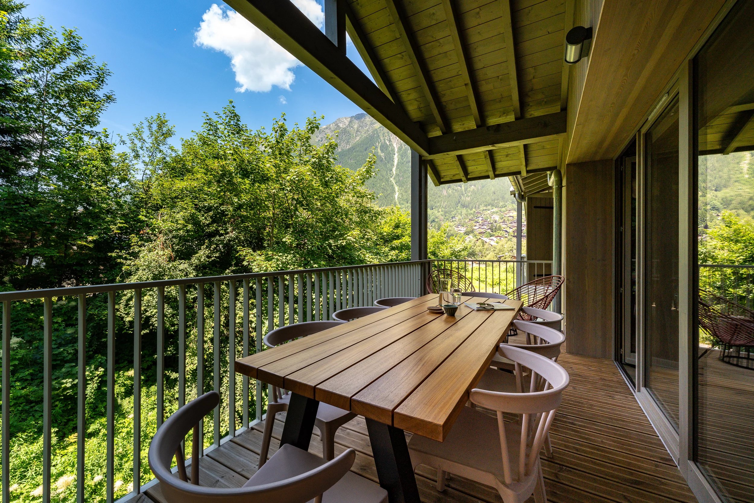 Photo of CHAMONIX – recently built 4-bedroom duplex penthouse near the centre