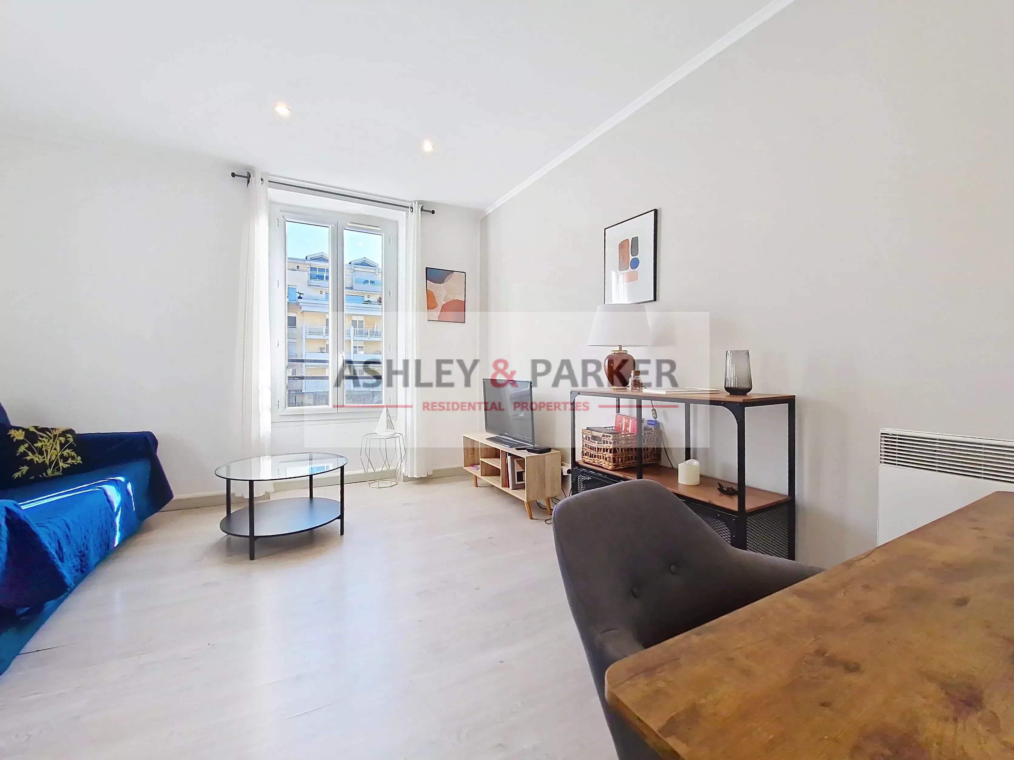 APPARTEMENT 2 PIECES - Photo 2