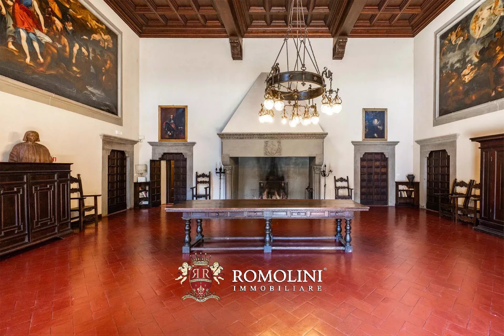 60 Bedroom Chateau's Image 14