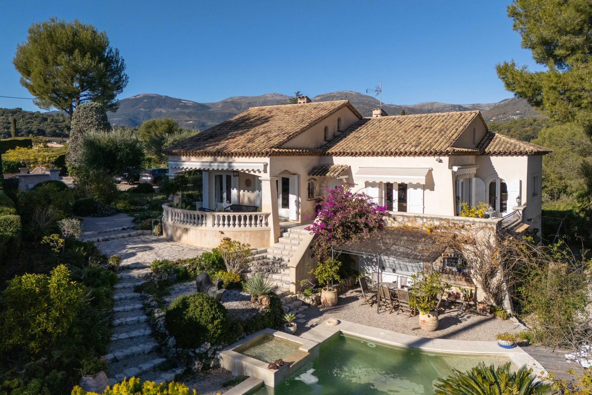 Sale House Saint-Paul-de-Vence