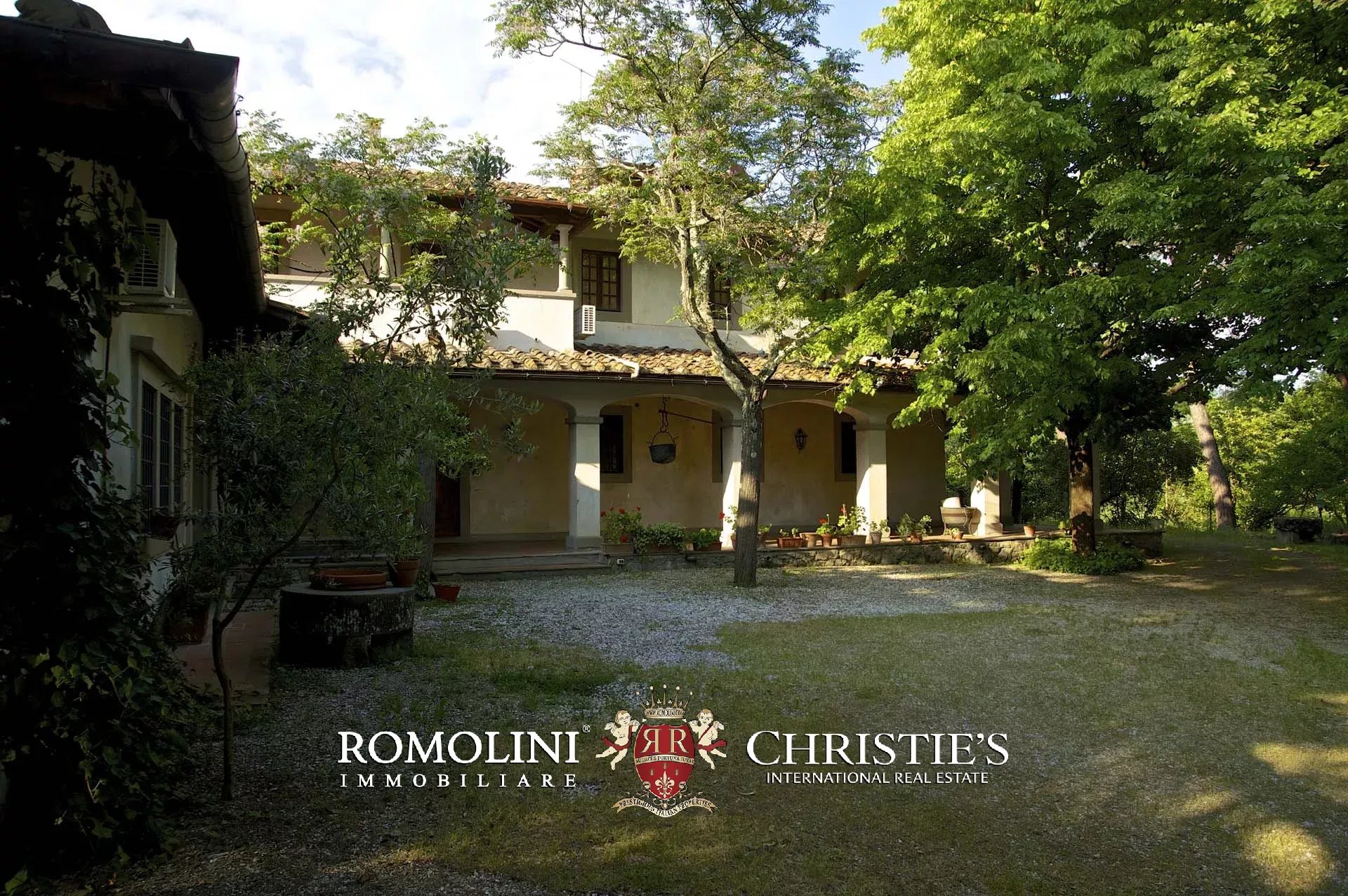 7 Bedroom Villa/Townhouse's Image 14