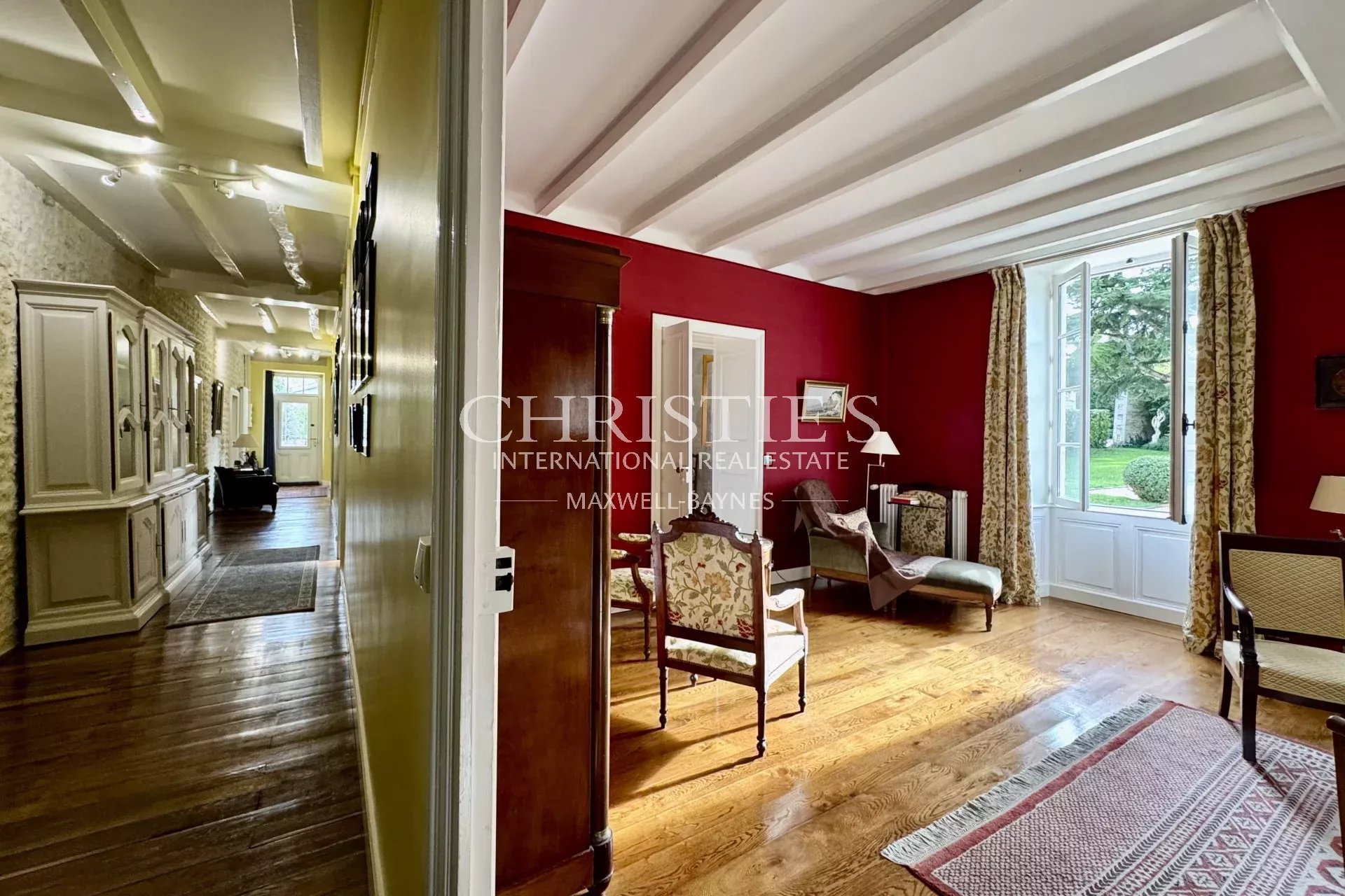 6 Bedroom Villa/Townhouse's Image 11