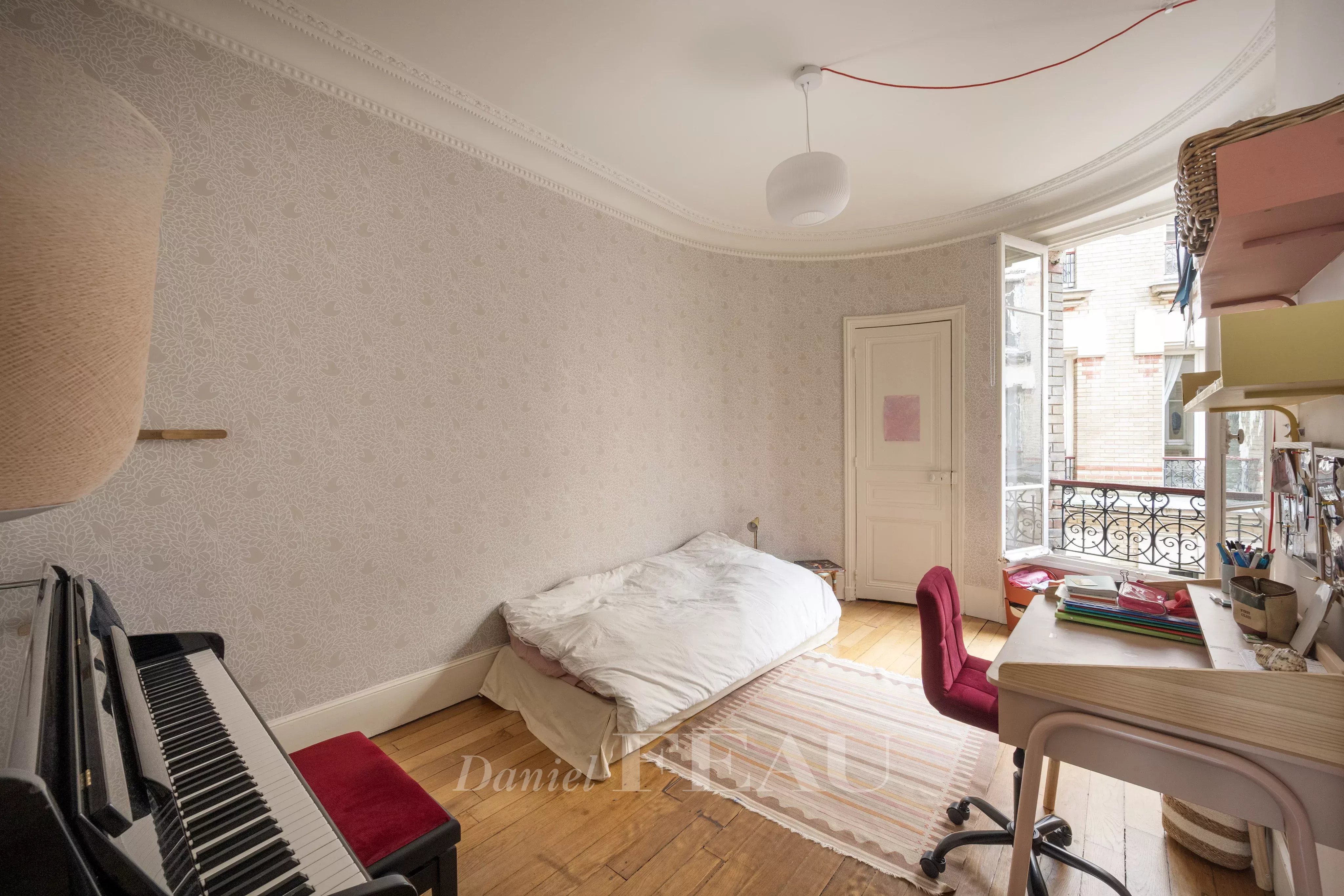 Sale Apartment Paris 3rd