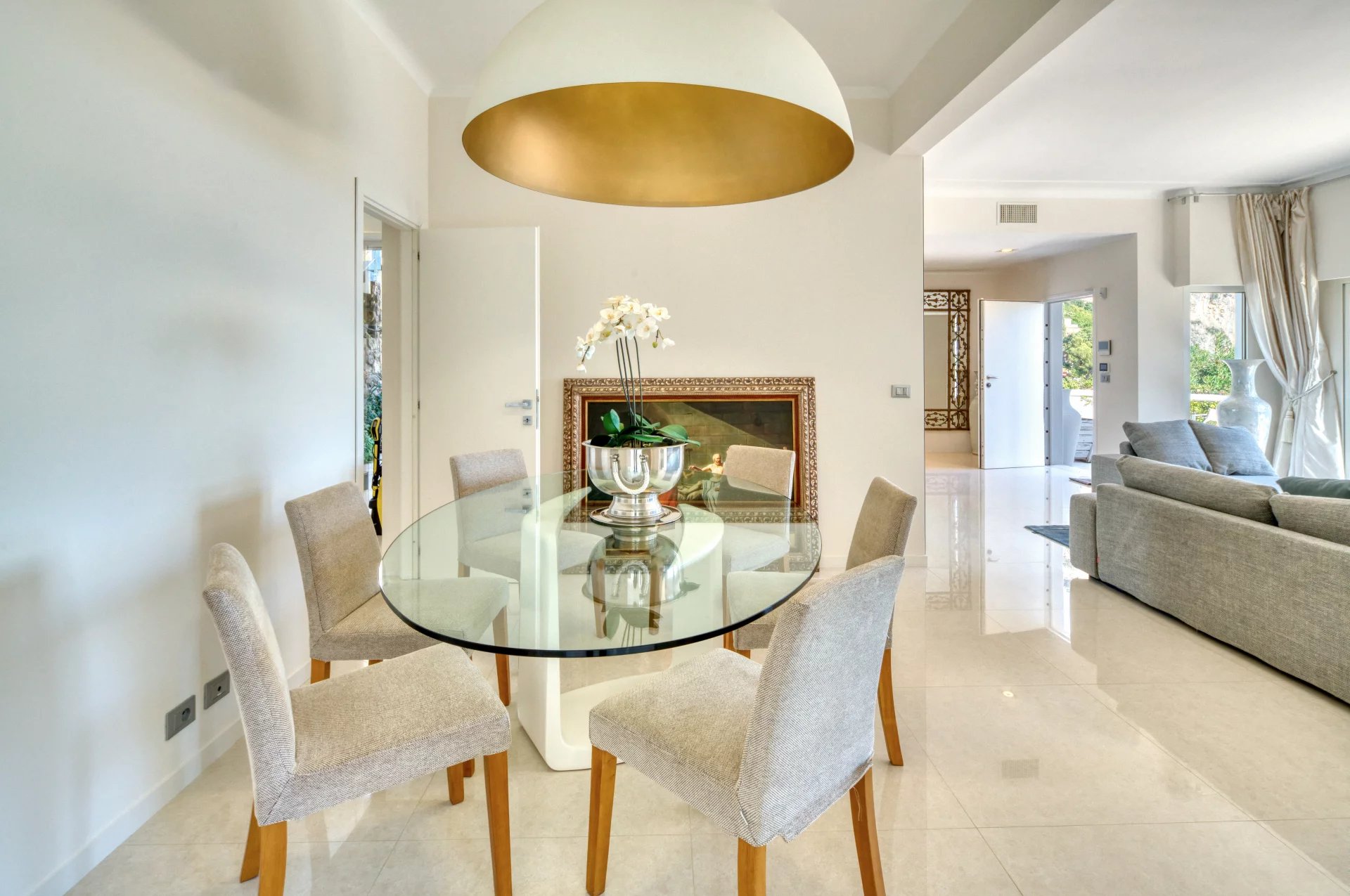 Éze Bord de mer  - Villa 220 m2, terrain 800 m2, piscine, garage