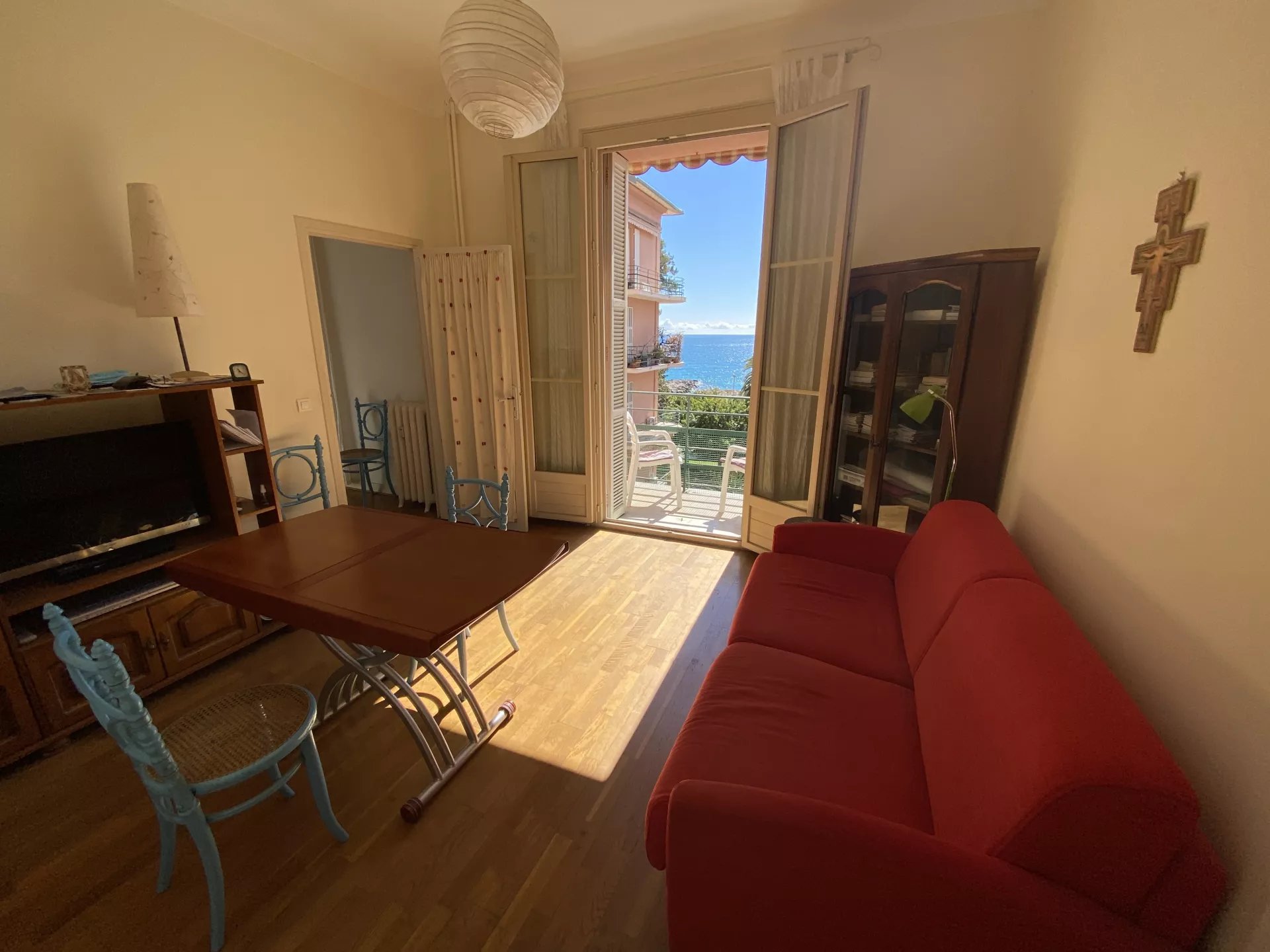 MENTON TOWN CENTER 2 Rooms