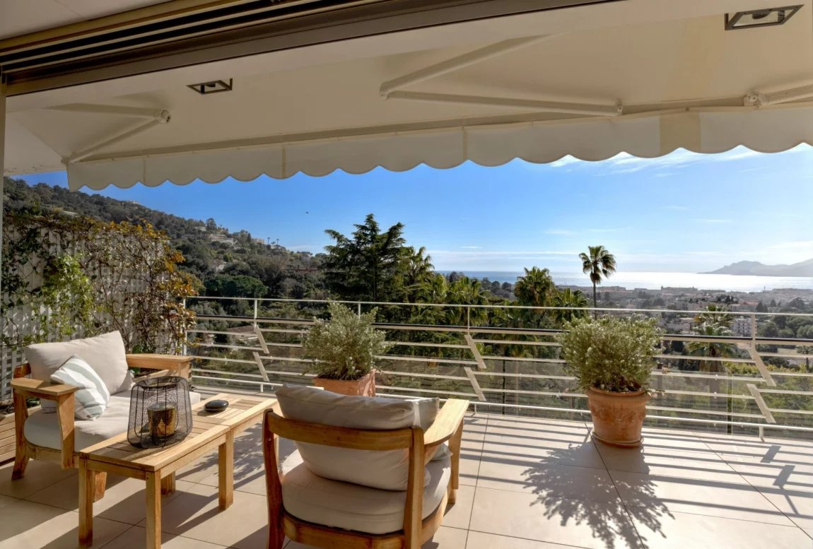 Cannes Basse californie – 3 pièces rénové avec vue mer