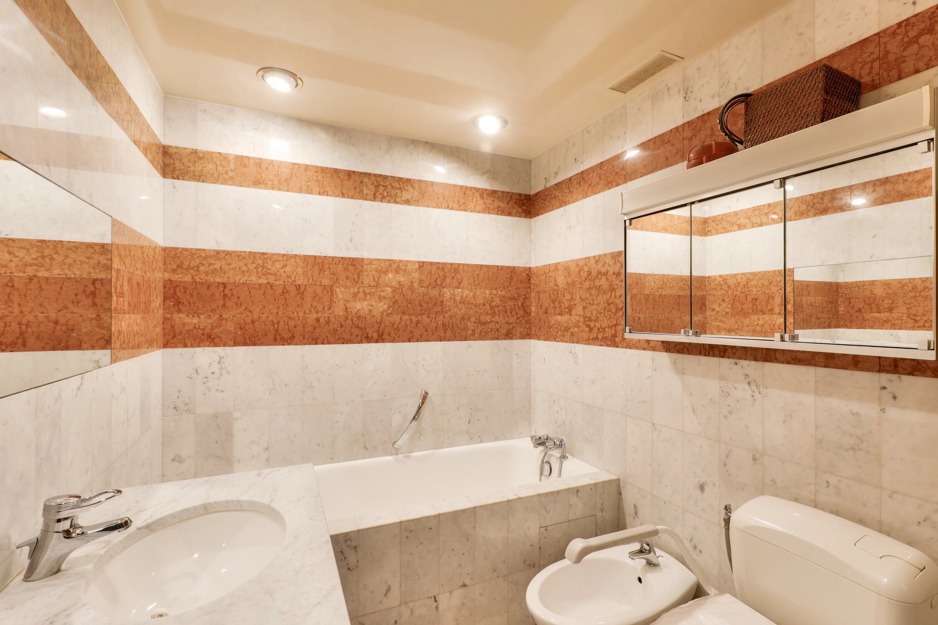 3 Bedroom Apartment/Flat's Image 8