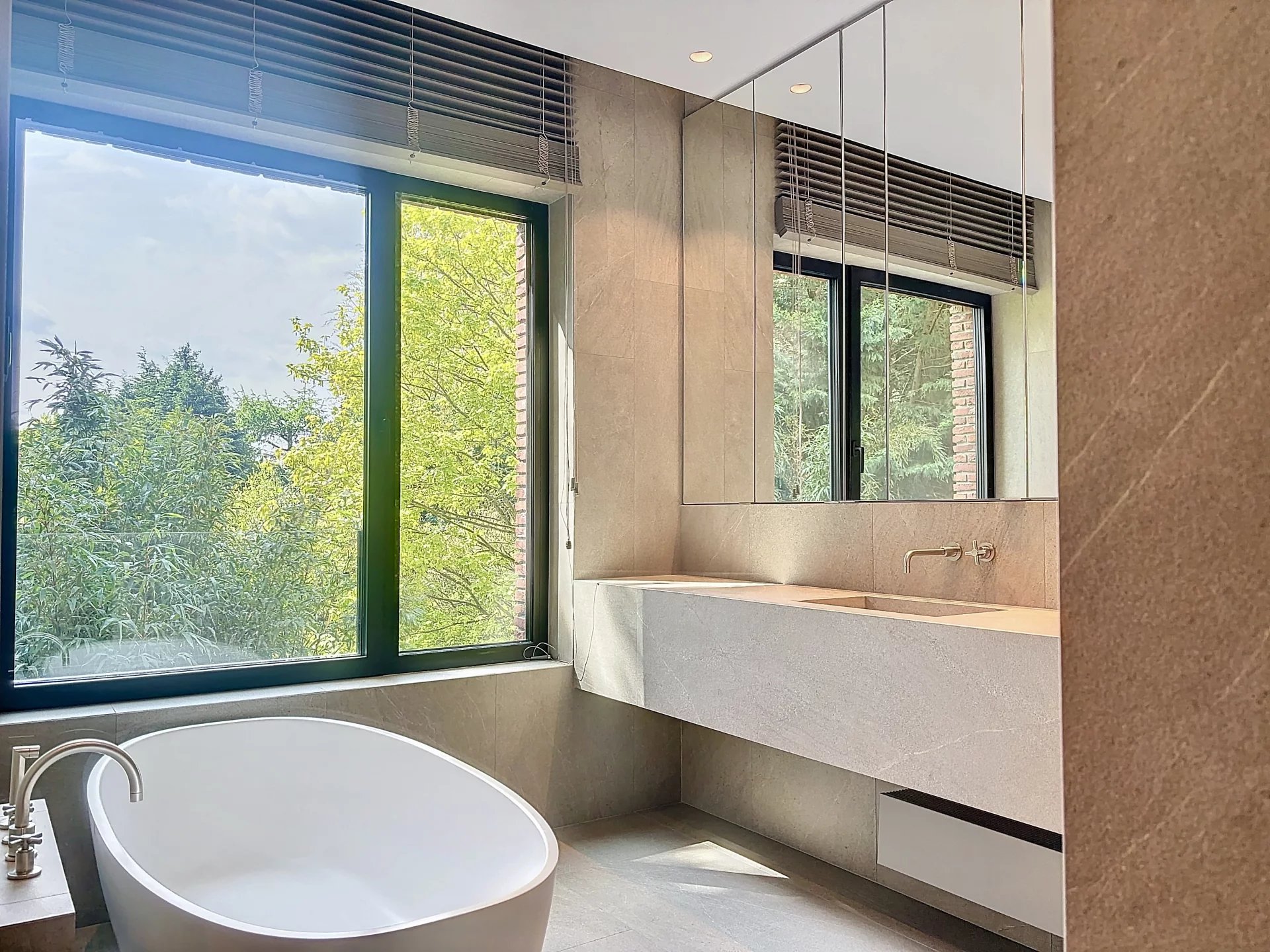 Observatoire Duplex 250m2 3CH 3SDB 2 Parkings