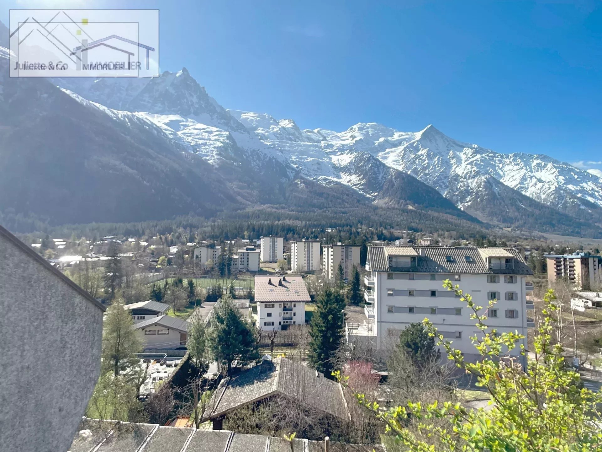 Photo of Charming apartment in Chamonix-Mont-Blanc