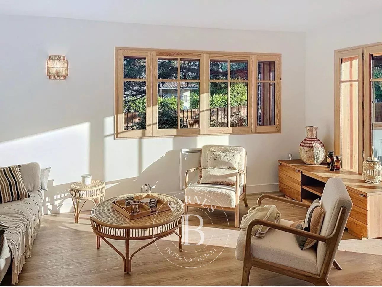 TYPICAL FERRET CAPIENNE RENOVATED VILLA, IN THE HEART OF THE CAP FERRET VILLAGE - picture 7