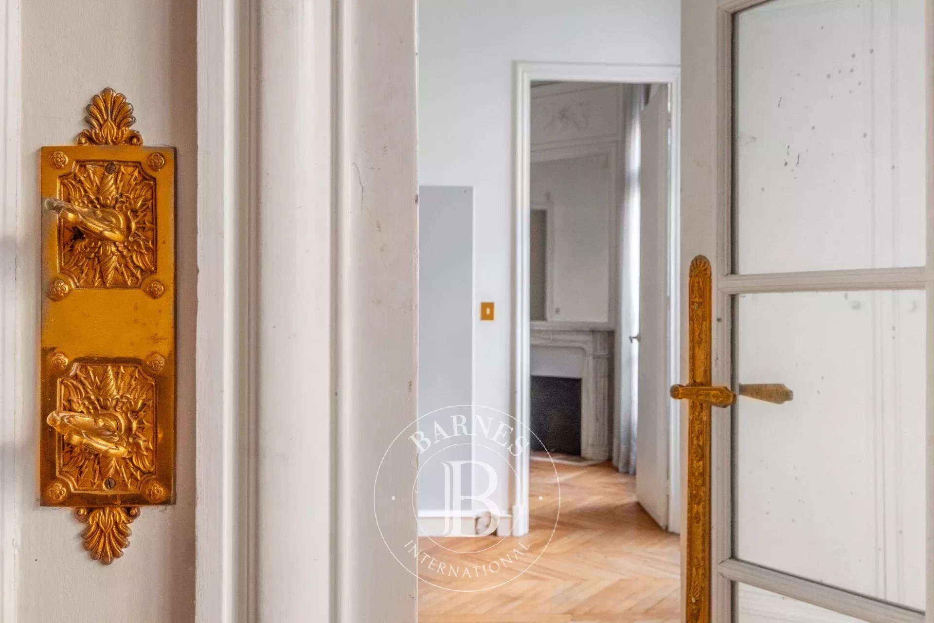 Paris  - Apartment 4 Bedrooms - picture 18