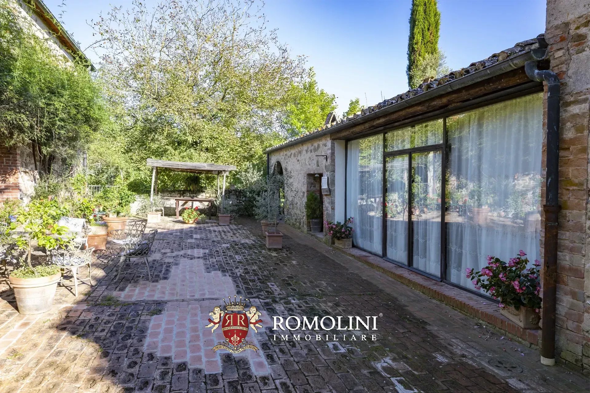 9 Bedroom Horse Property's Image 59
