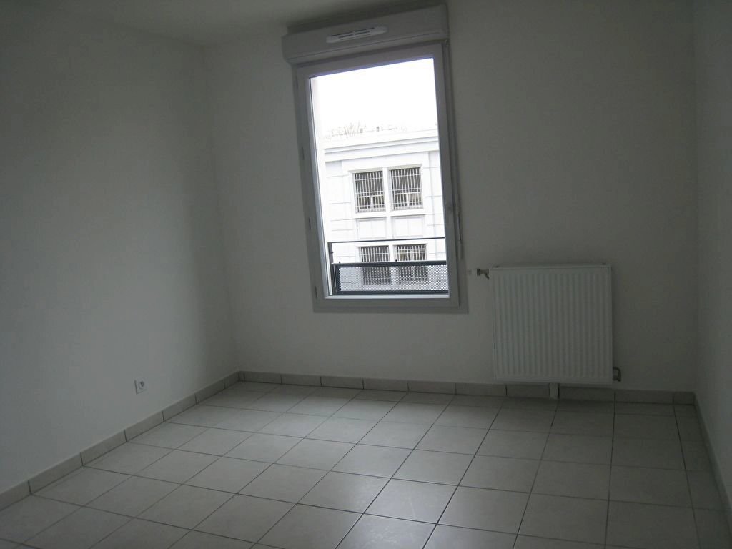 483241 Location Villeurbanne