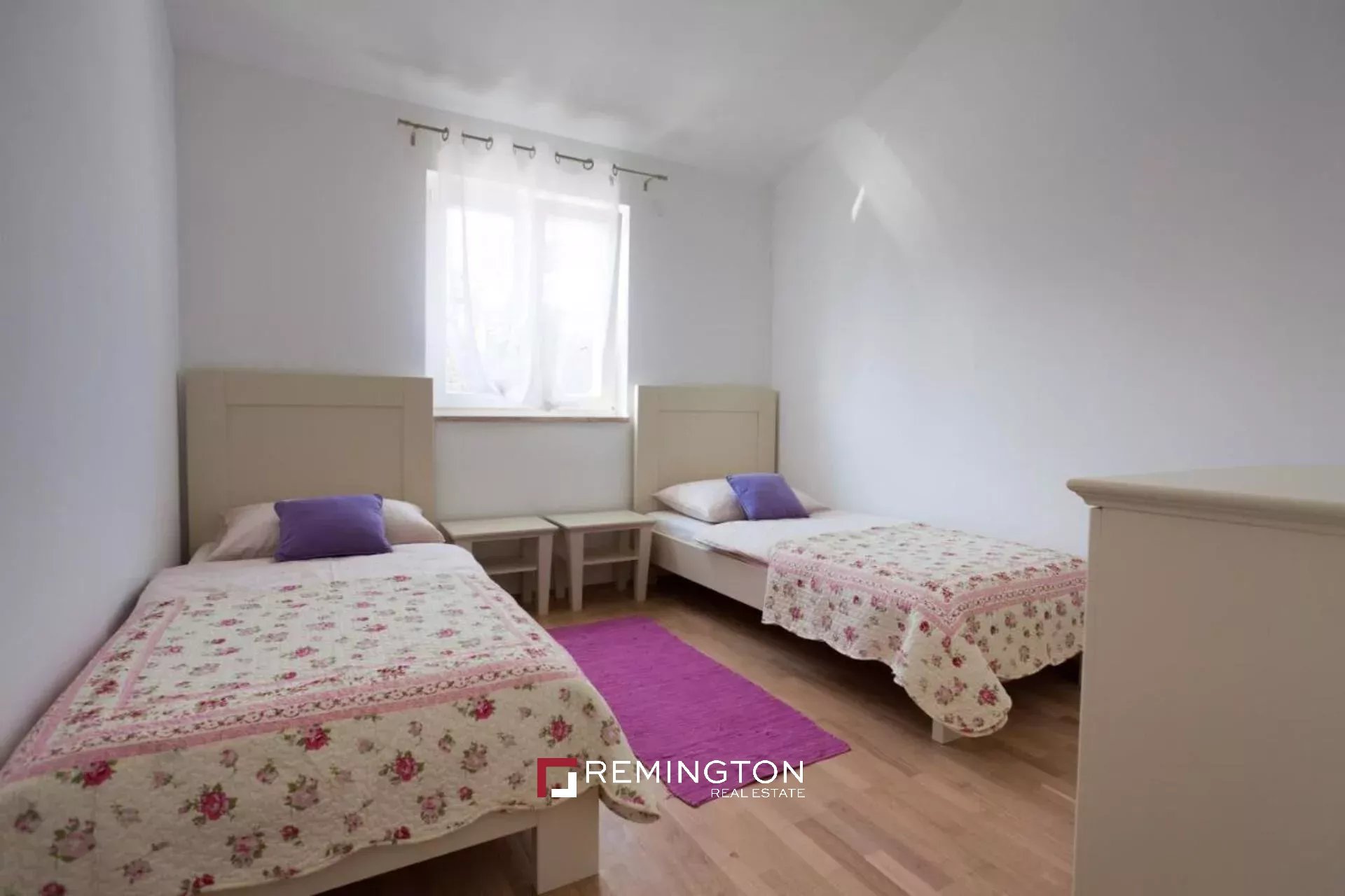 6 Bedroom Villa/Townhouse's Image 11