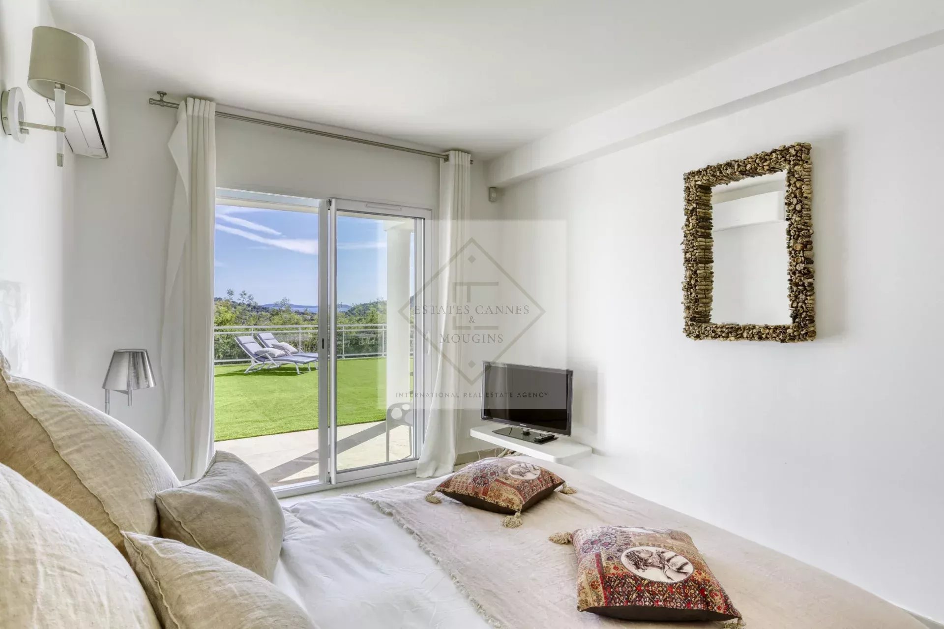 Superbe villa avec vue mer – Proche de Saint-Tropez — photo 18