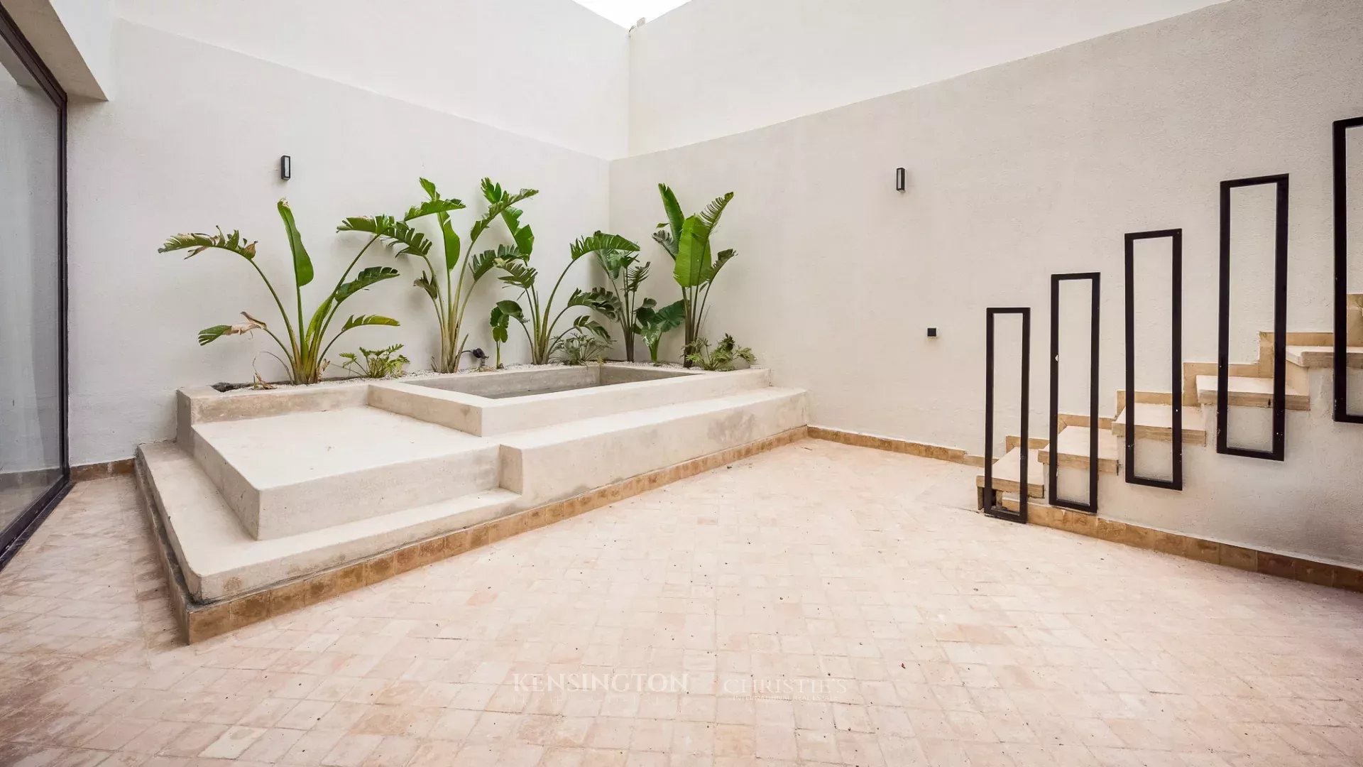 5 Bedroom Villa/Townhouse's Image 25