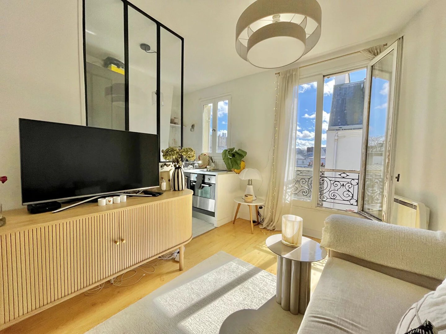 A vendre en exclusivité 40m2 - 2 Pièces avec balcon / Batignolles 75017