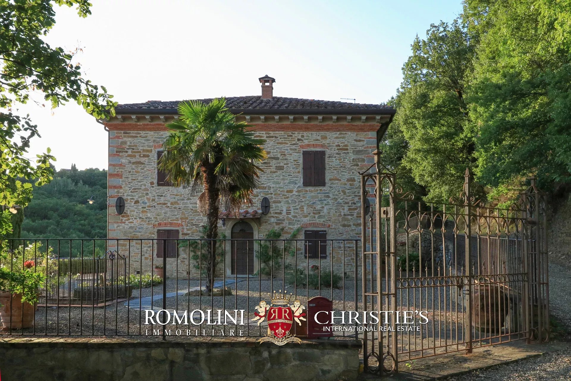 6 Bedroom Villa/Townhouse's Image 42