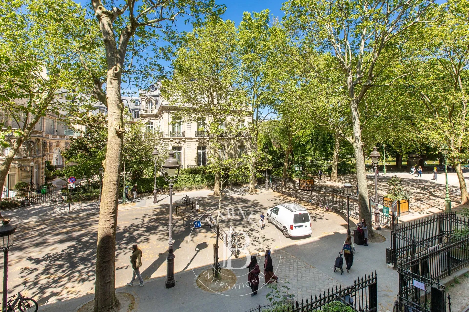 Appartement Paris 75008  -  ref 86844222 (picture 3)