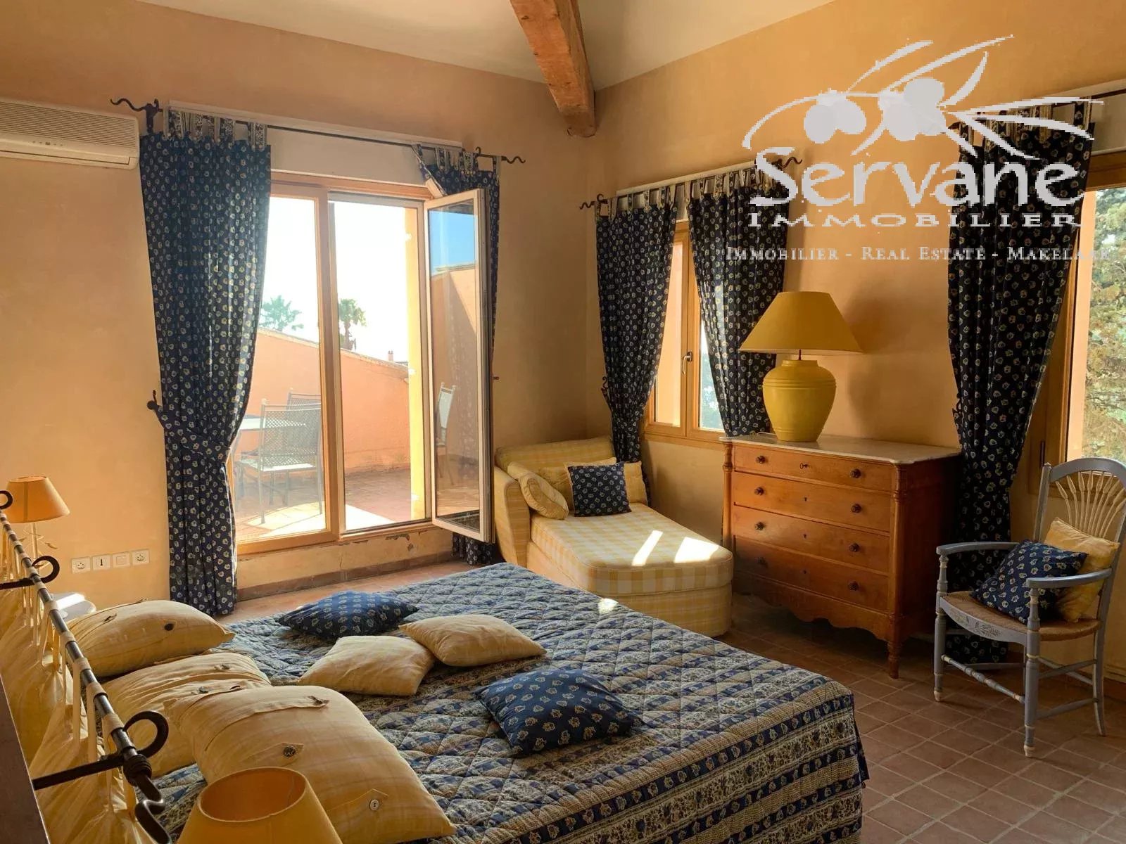 LES ISSAMBRES PROPERTY 10 BEDROOMS EN SUITE