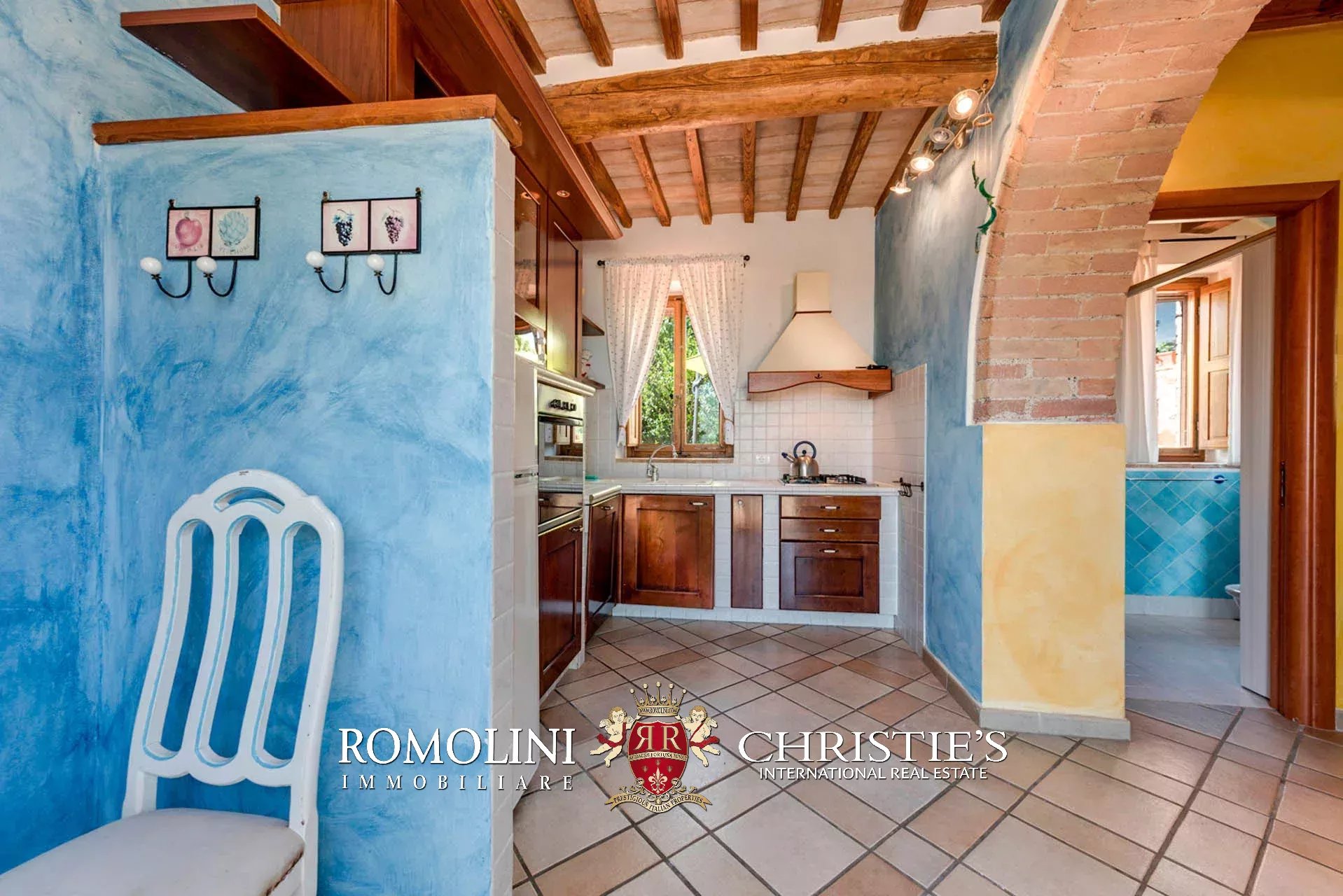 18 Bedroom Villa/Townhouse's Image 67