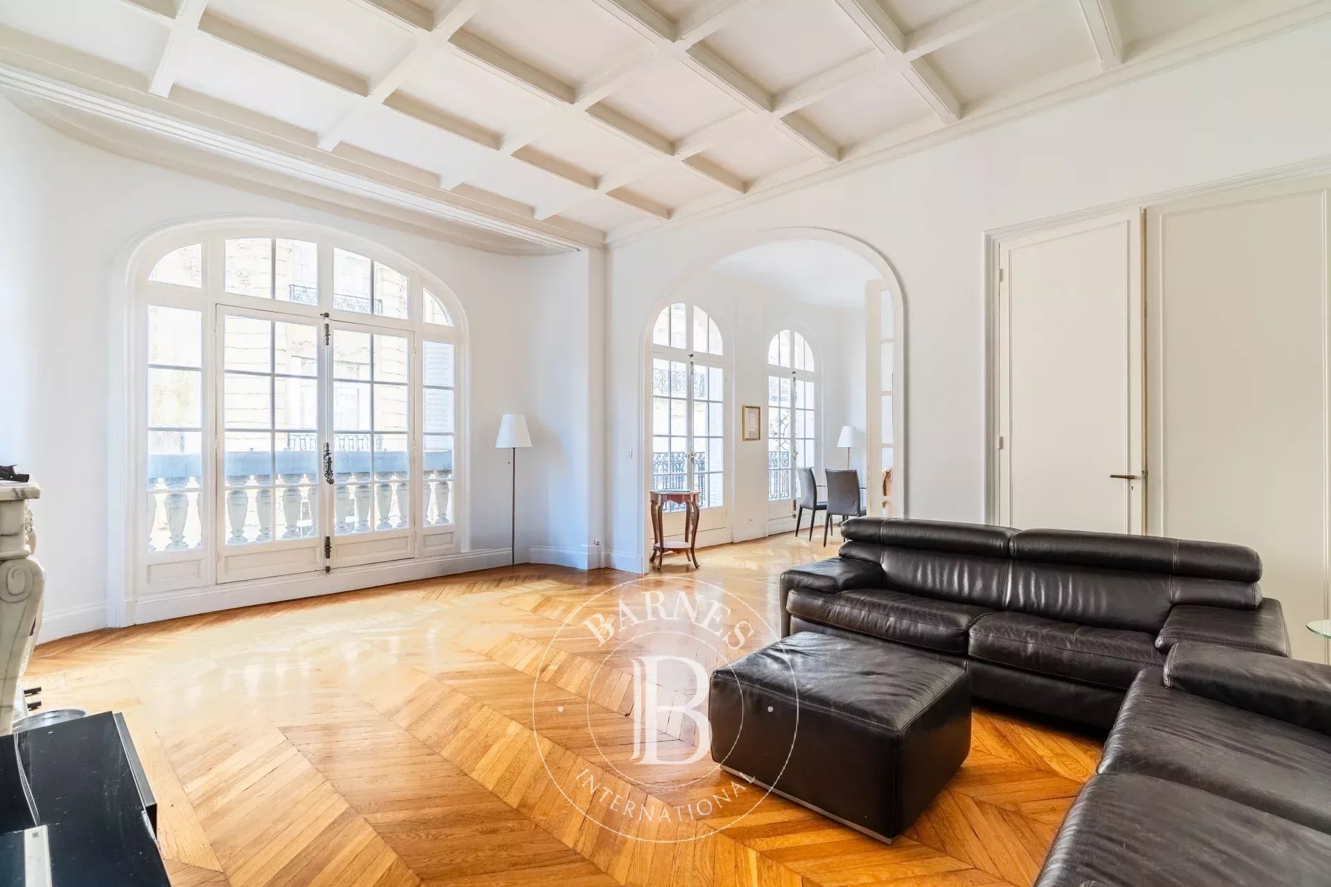 Paris  - Apartment 3 Bedrooms - picture 4