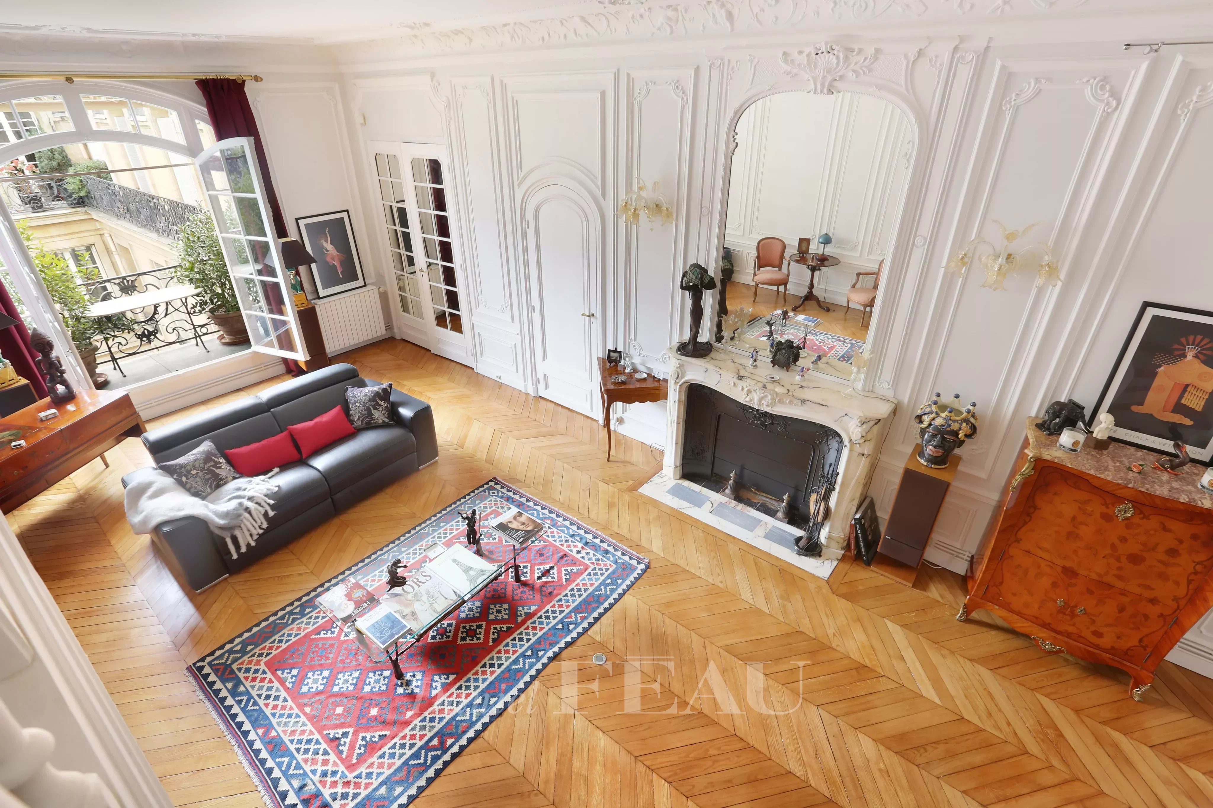 Sale Apartment Paris 16th