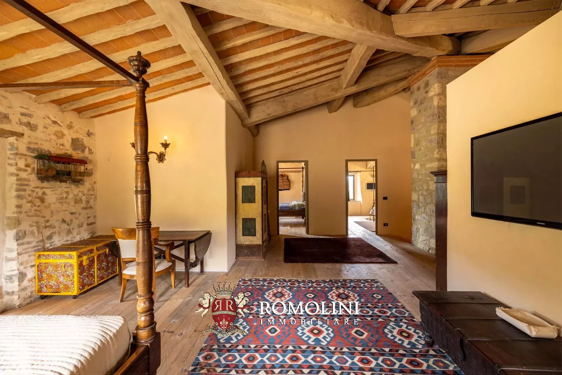 7 Bedroom Villa/Townhouse's Image 34