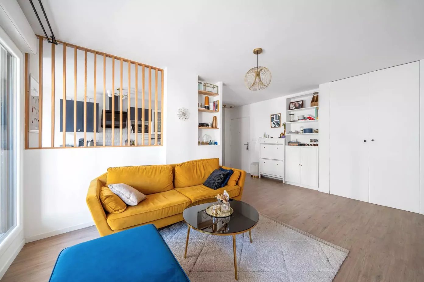 APPARTEMENT 3 PIÈCES / 68m2 / MAIRIE DE SAINT-OUEN / - Image Array