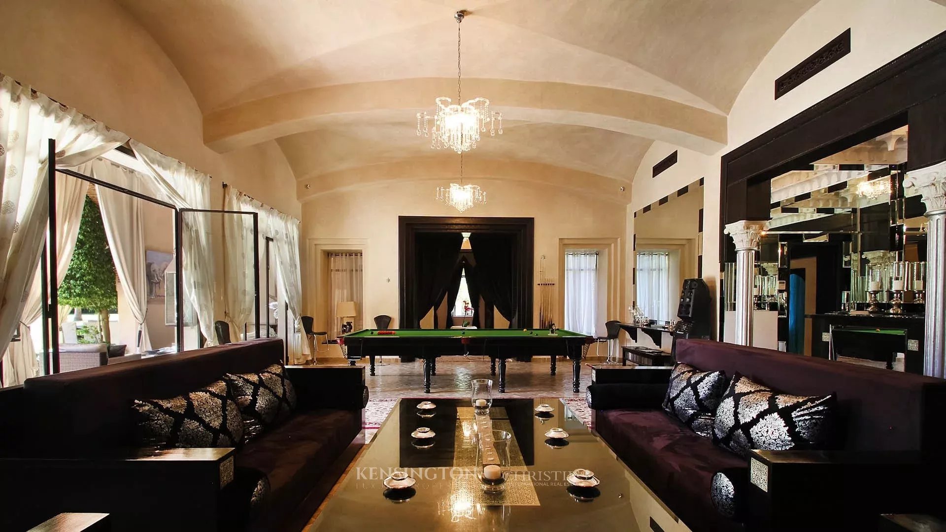 6 Bedroom Villa/Townhouse's Image 5