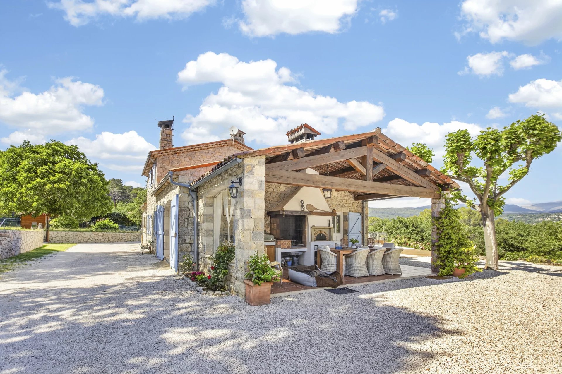 Beautiful Stone Property near Fayence with Views and Stables - Fayence