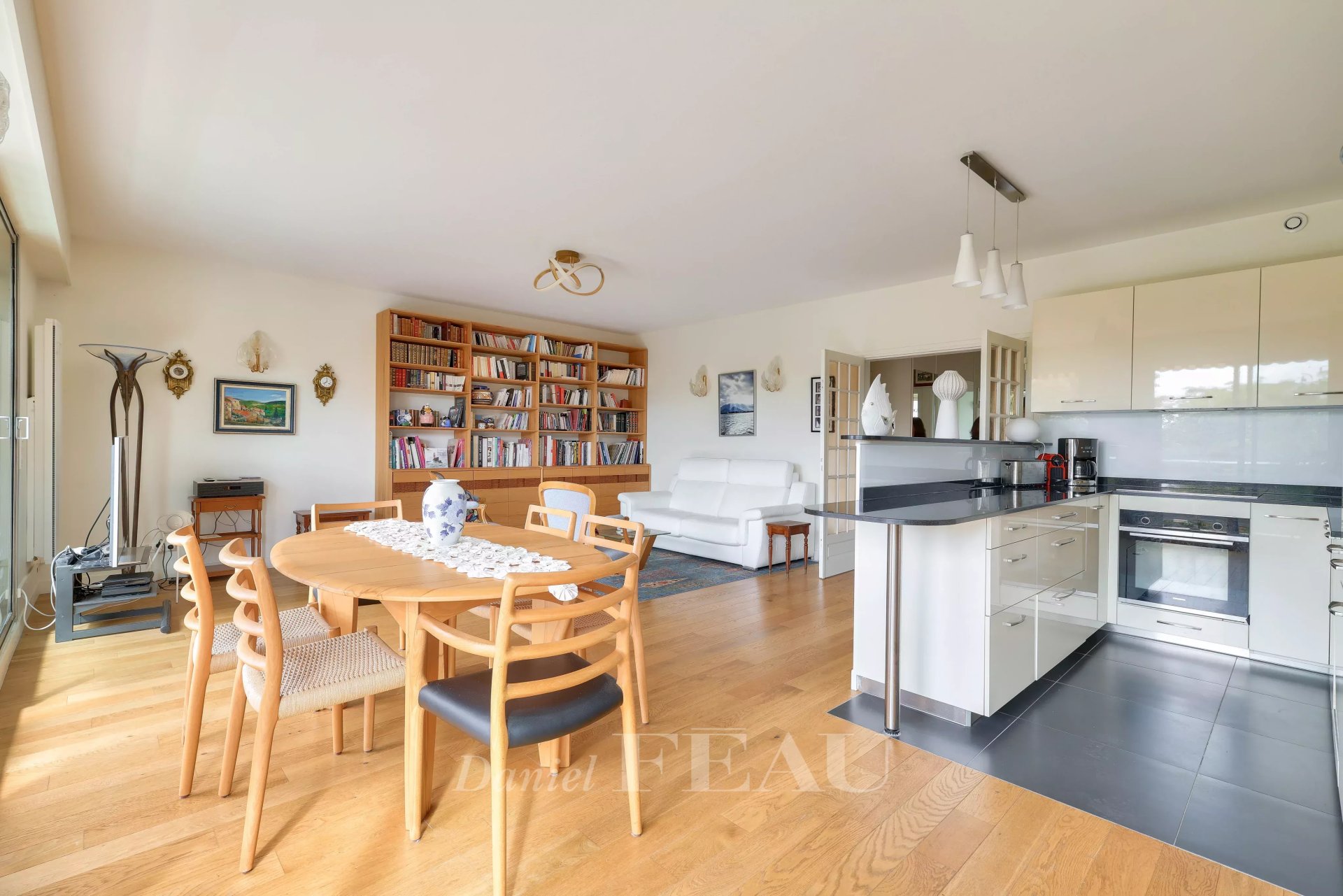 2 Bedroom Apartment/Flat's Image 3