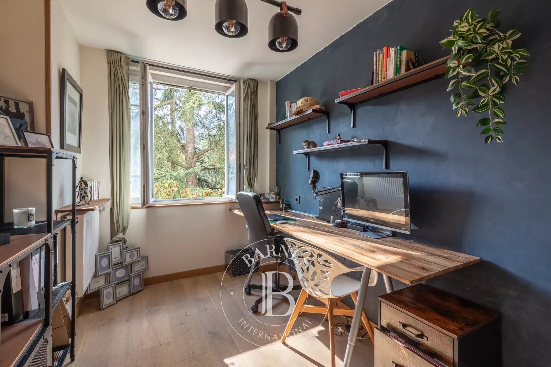 Daire Tassin-la-Demi-Lune - picture 11