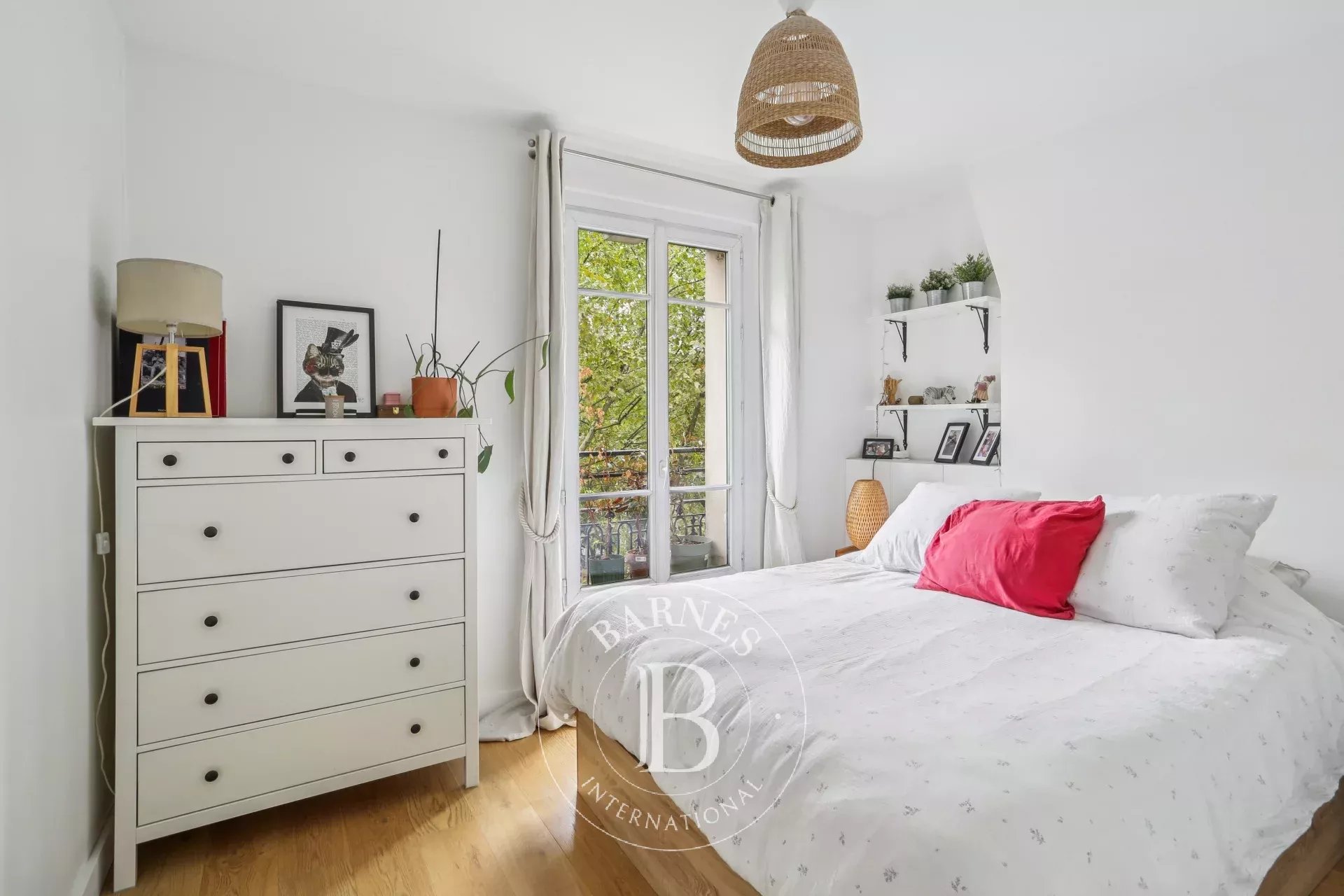 Daire Paris 10ème - picture 5