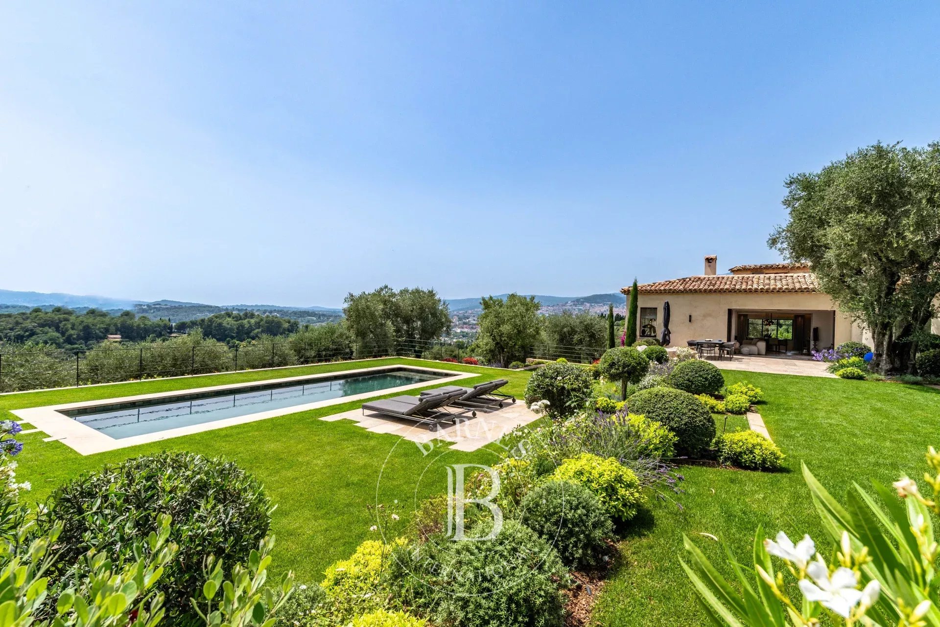 Ev Mougins - picture 14