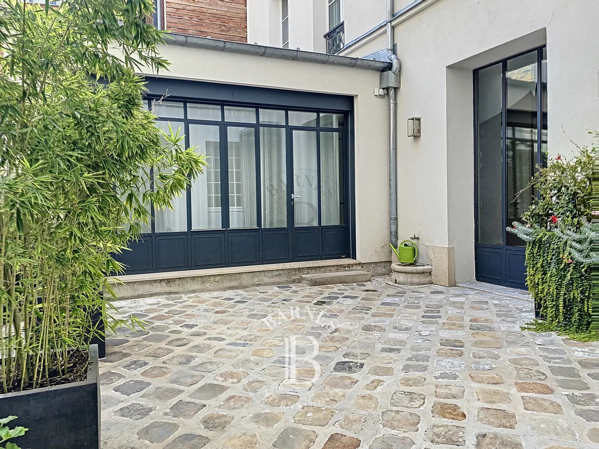 Daire Paris 10ème - picture 17