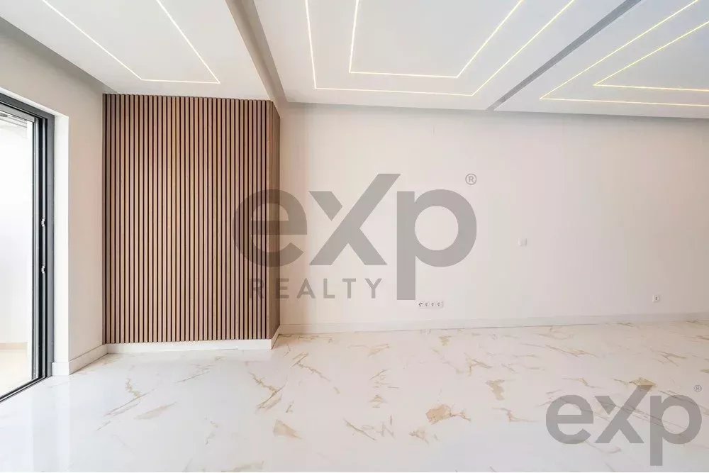 Modern 2-Bedroom Beachfront Apartment in Quarteira 85948404 image 14