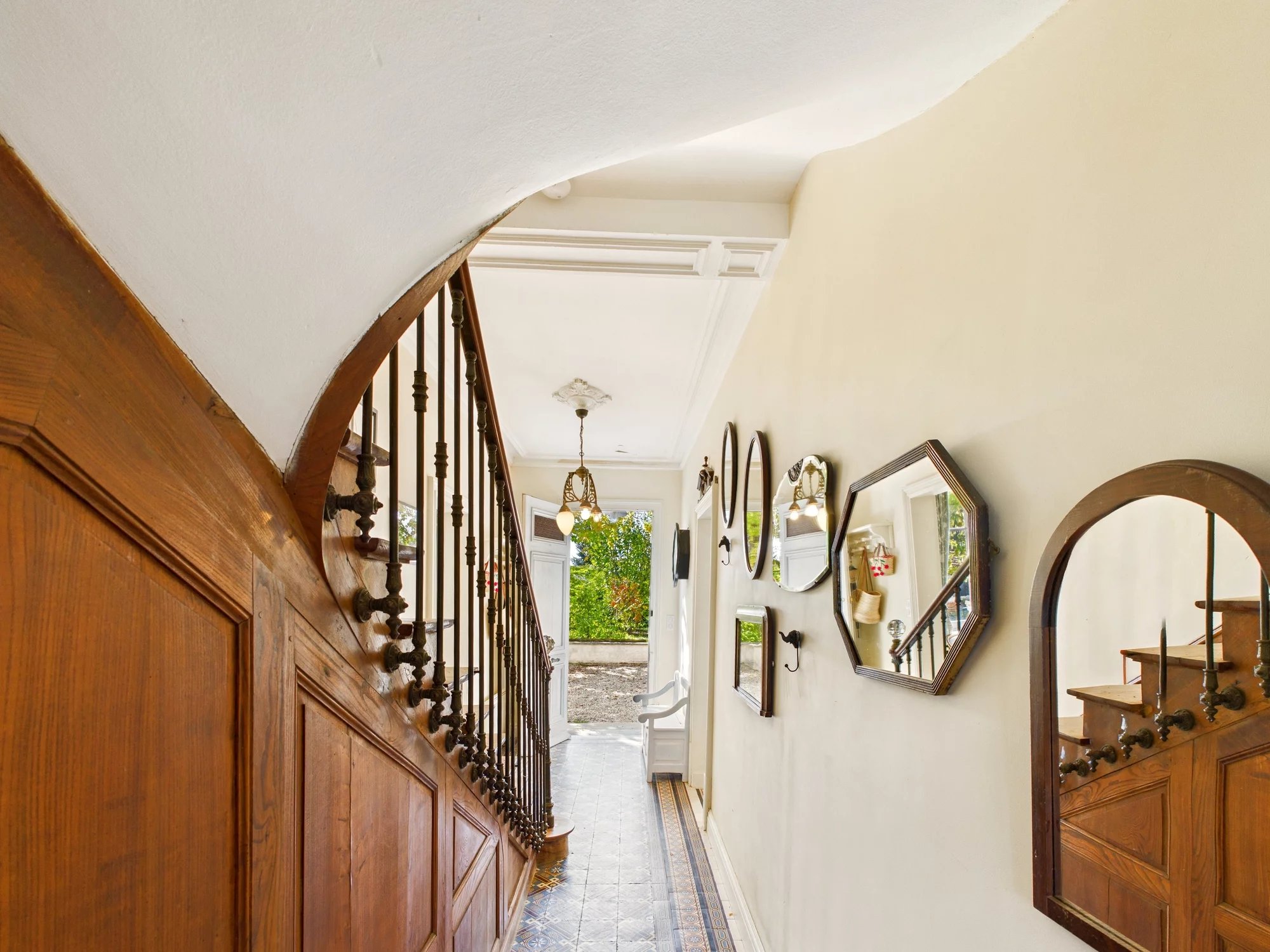 House in Montpon-Menesterol - Image 2