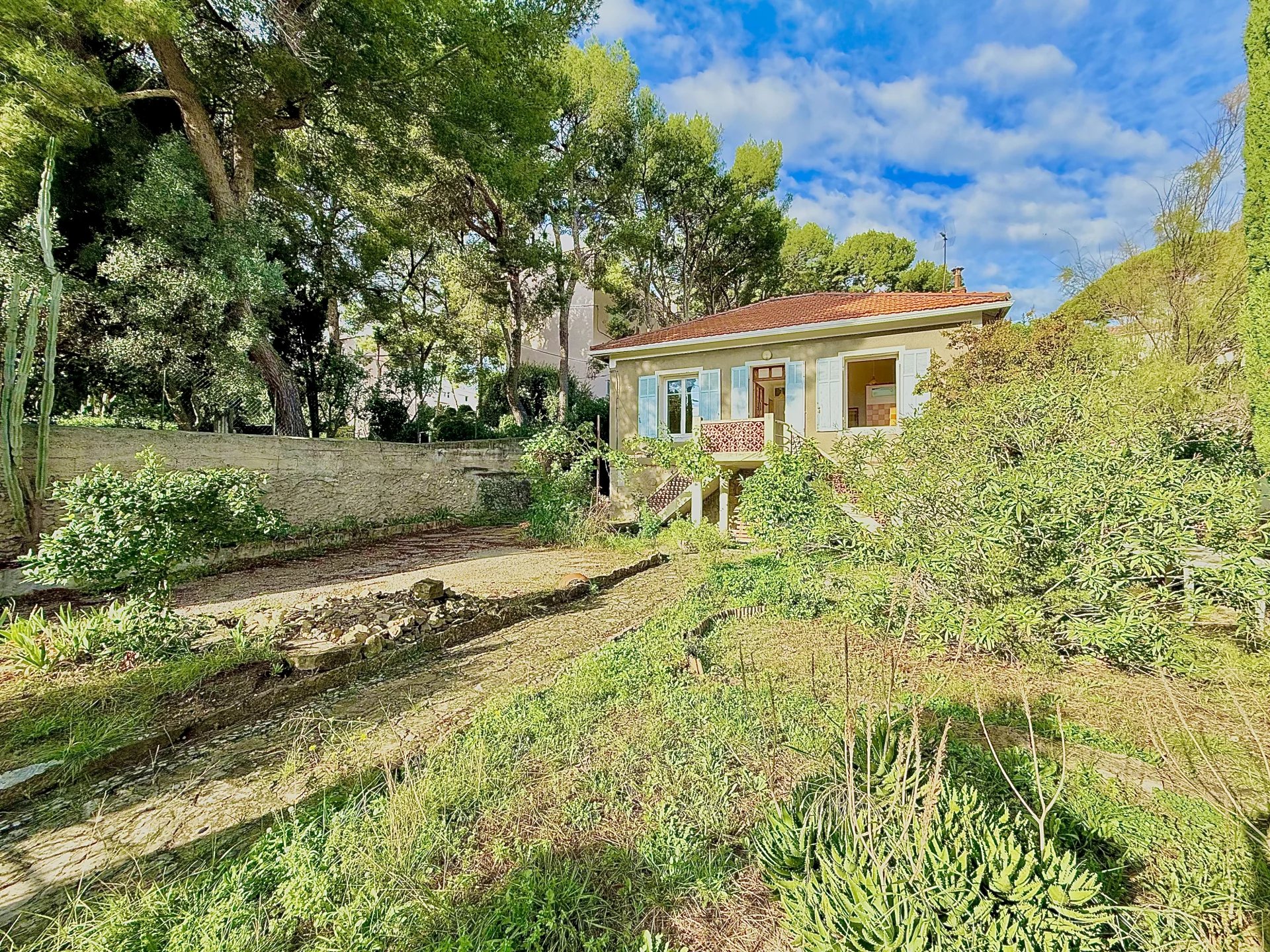 Agence immobilière de 