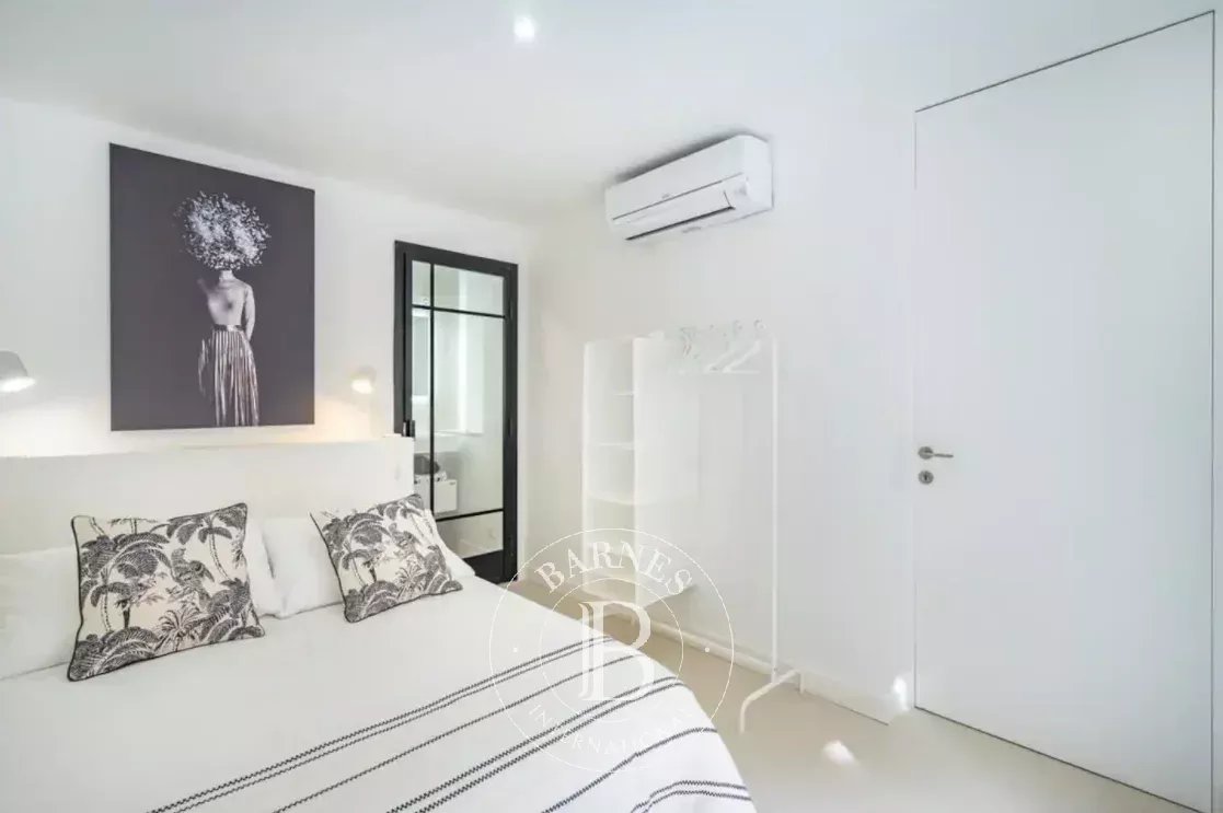 Ev Cassis - picture 7