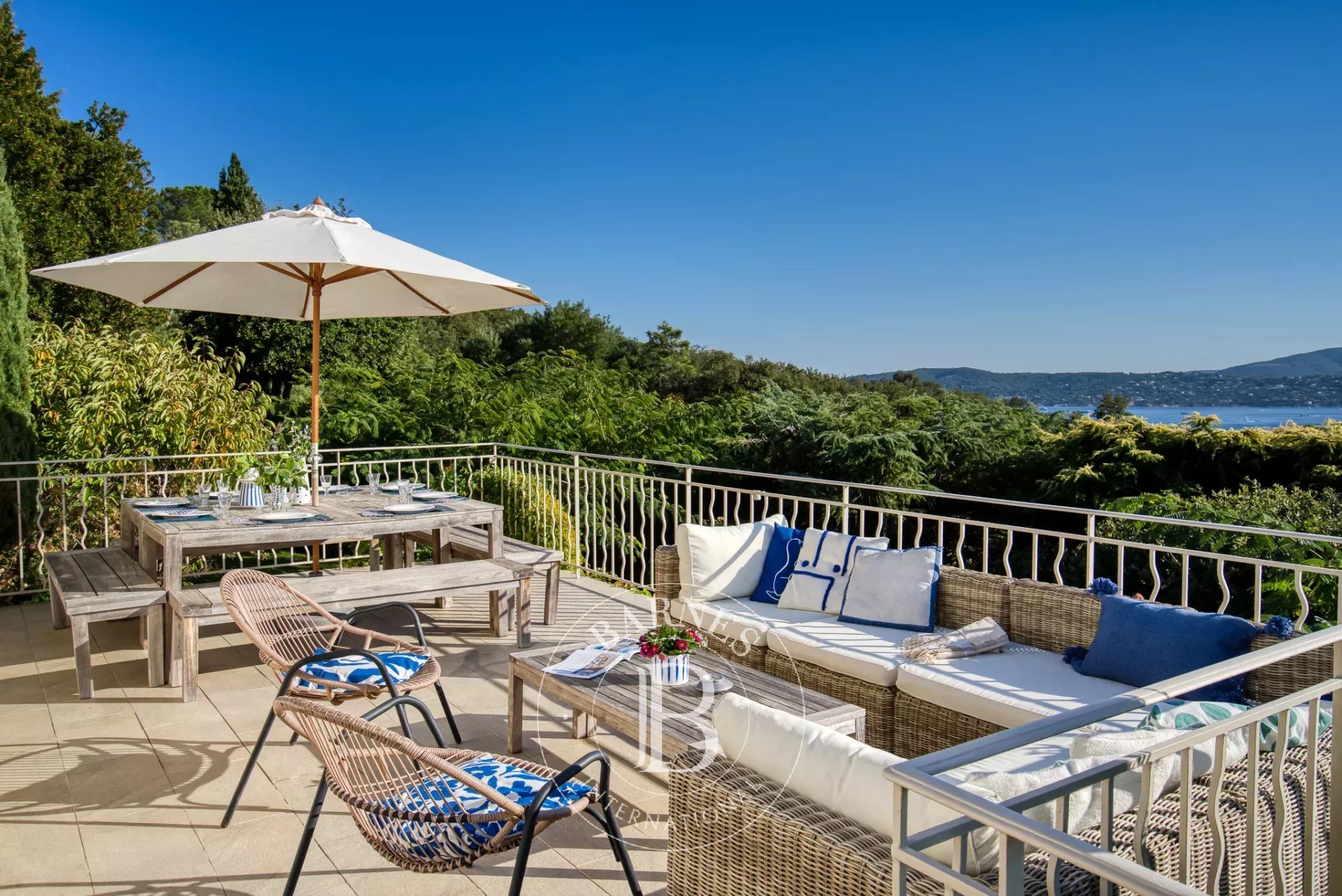 Villa Grimaud  -  ref 83459283 (picture 2)