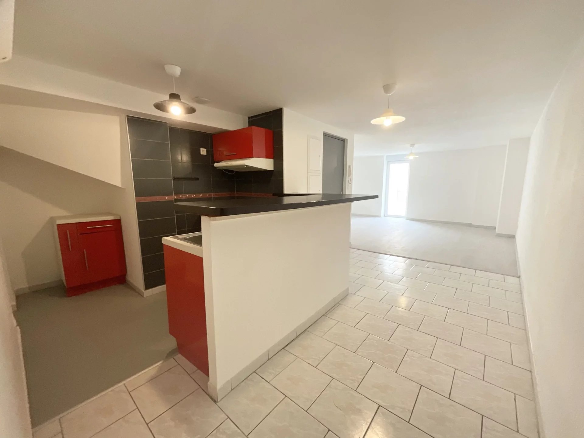 Réalmont proche centre, appartement T3 climatisé/
