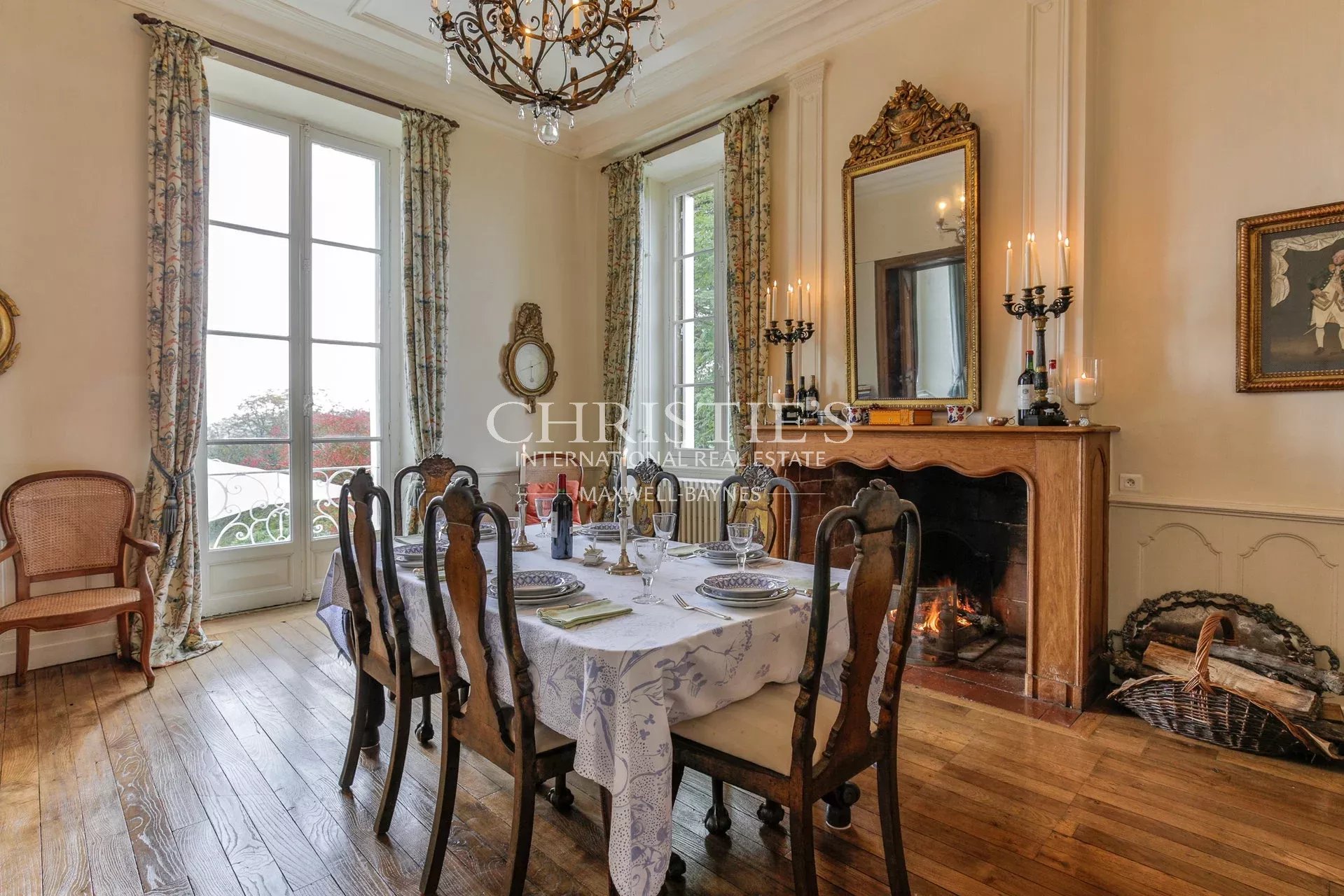 13 Bedroom Chateau's Image 3